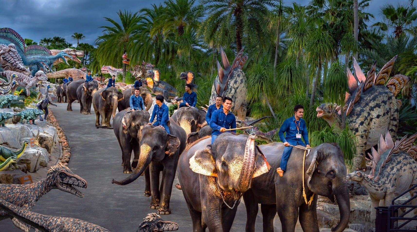Pattaya-Nong Nooch and Show With Lunch With Private Transfer