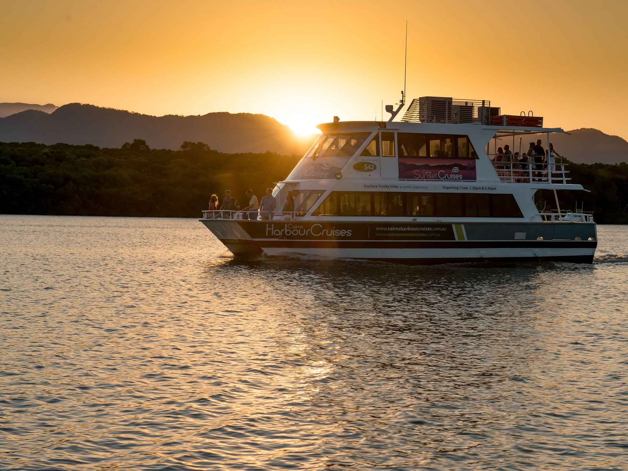 Cairns Harbour and Dinner Cruise