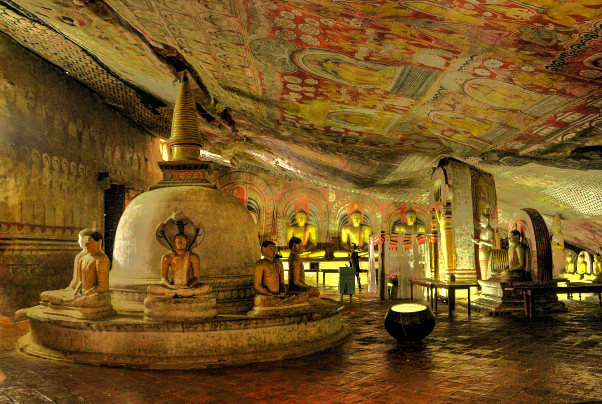 Dambulla Cave Temple