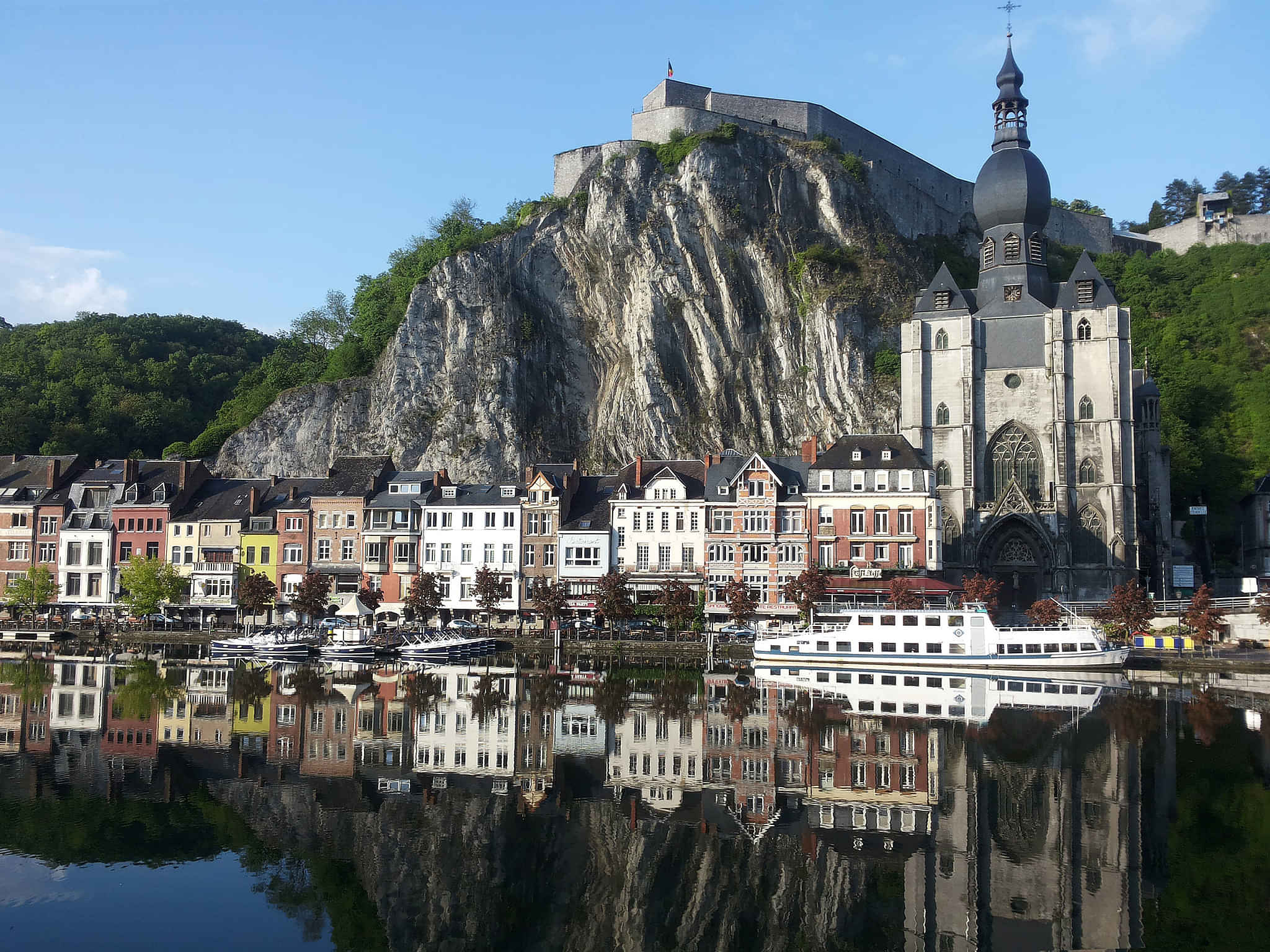 Luxembourg & Dinant: Full-Day Sightseeing Tour from Brussels