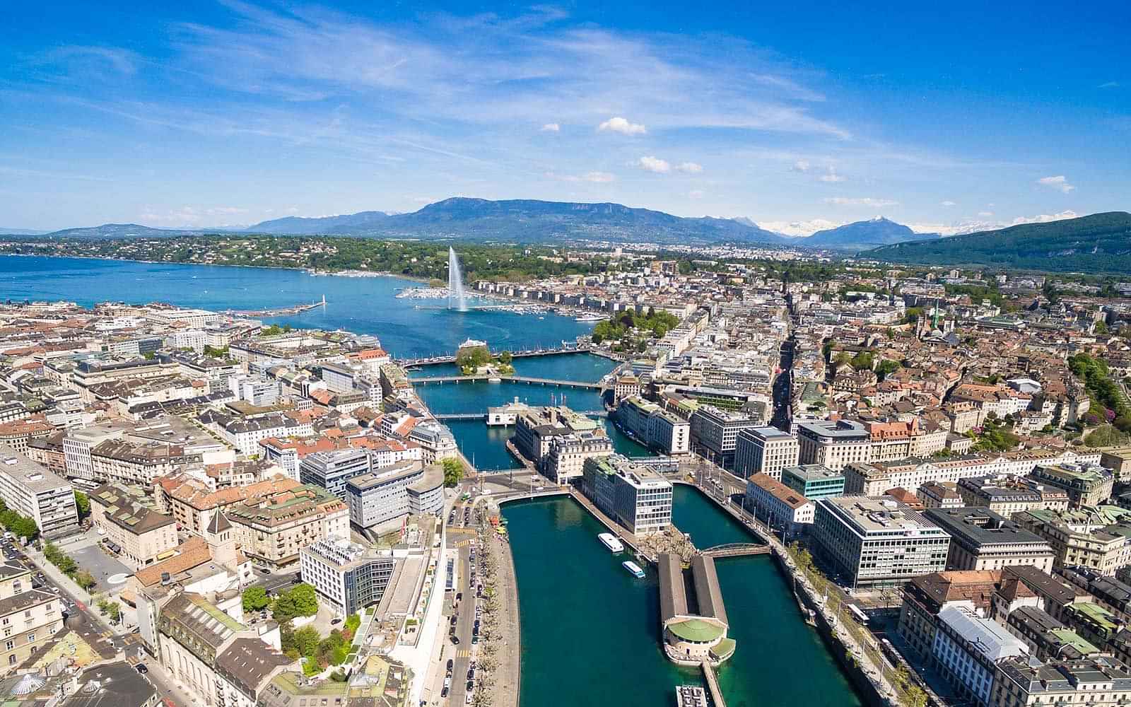  Explore Geneva from Montreux 