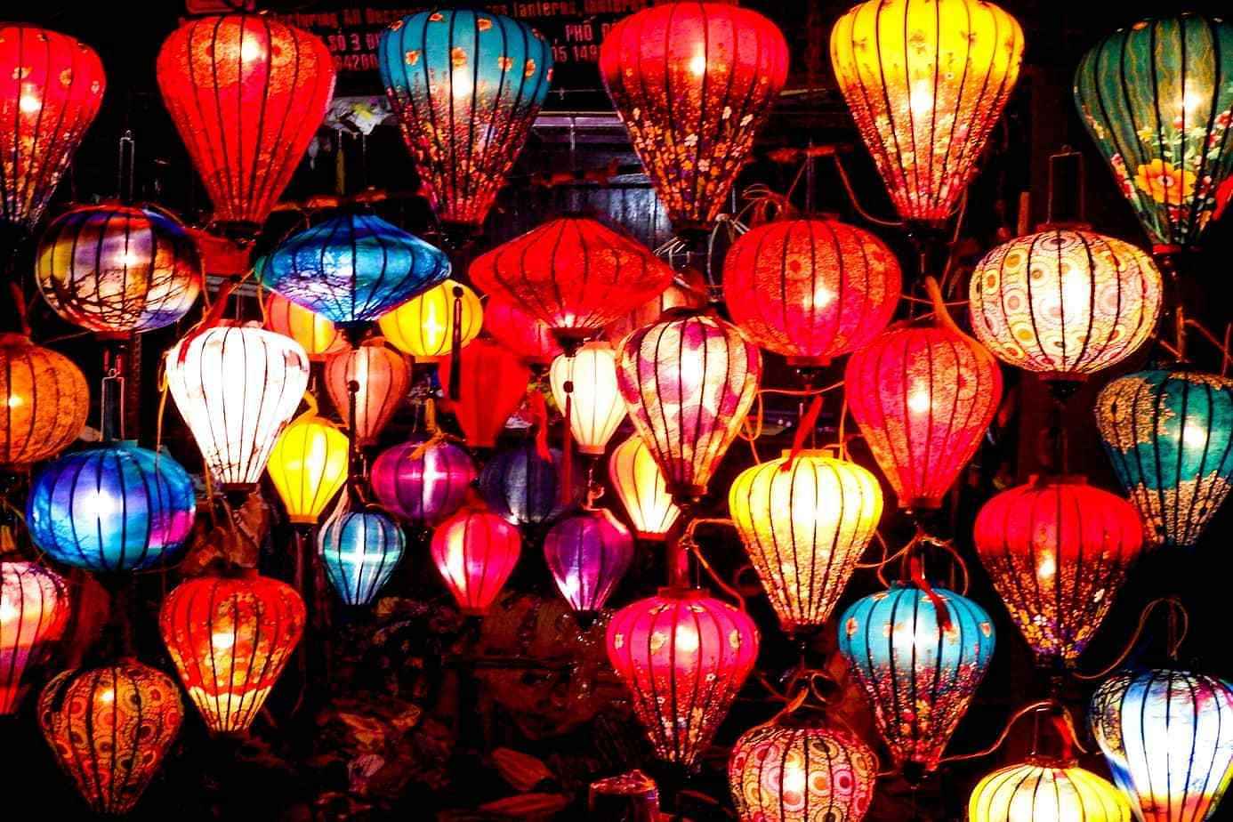 Hoi An floating Lantern with a boat trip, pick up at Hoi An - Private Transfers