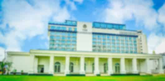 A Luxury Stay at Kingsbury Hotel With Breakfast