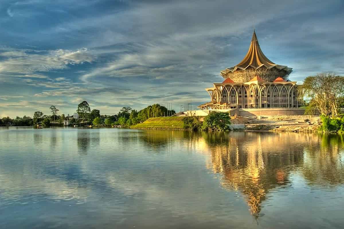 Kuching City Tour with Shared Transfers