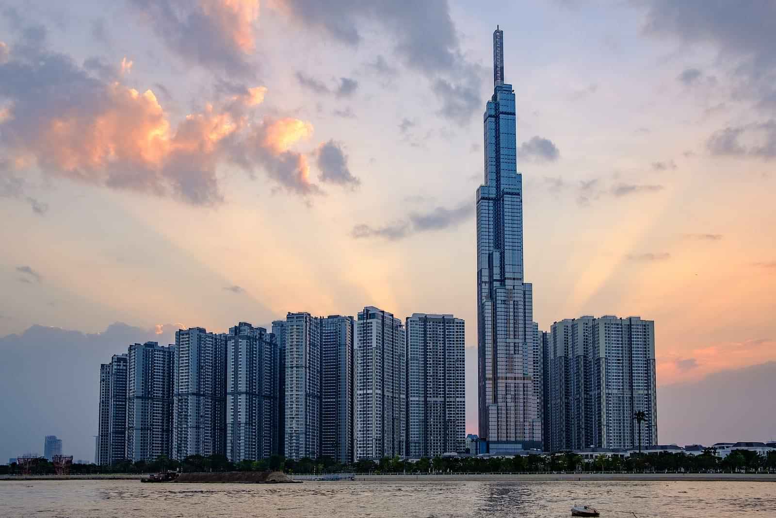 Landmark 81 with private transfers