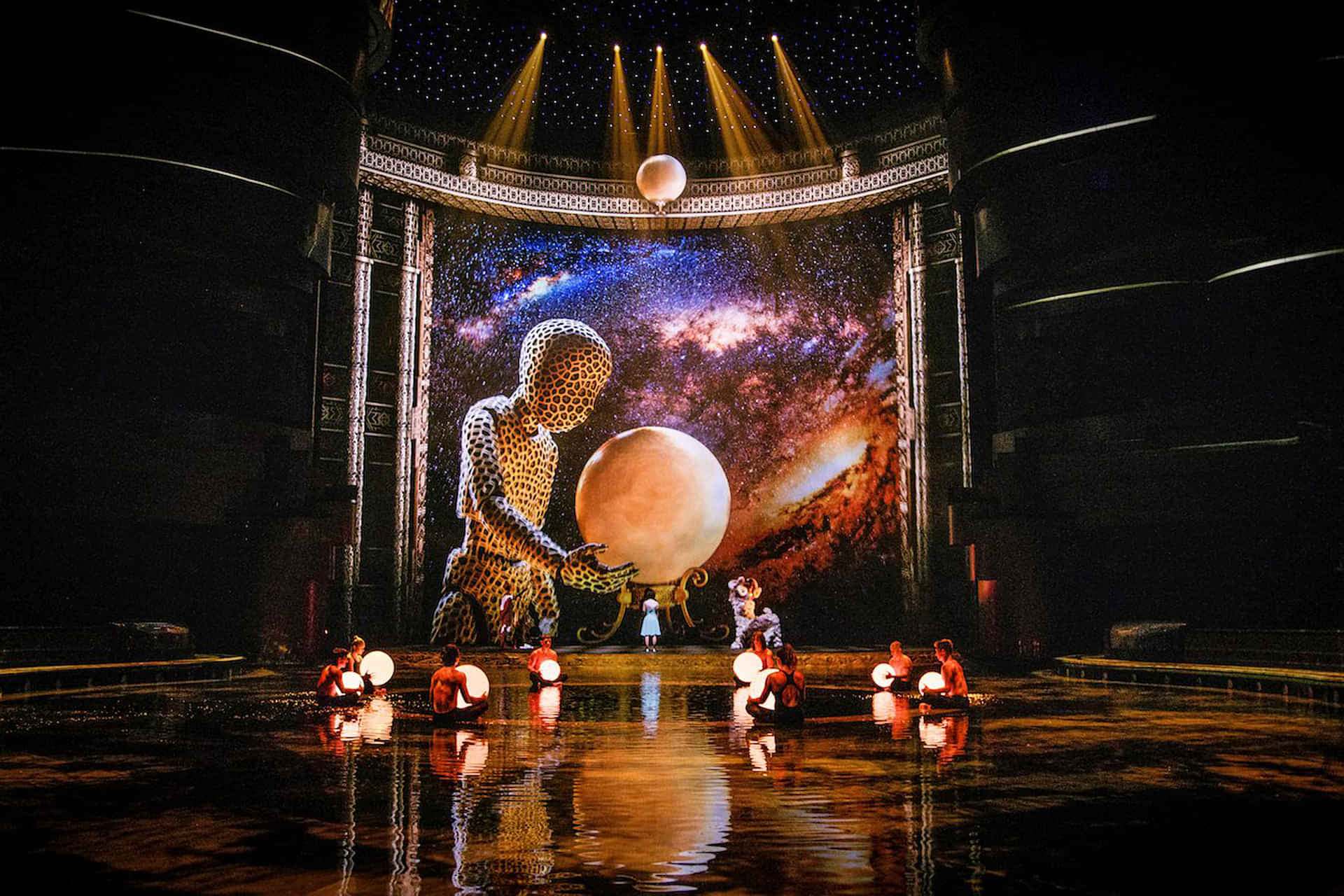 La Perle Theatre Show (Platinum ticket only) - advance booking i.e., prior 24hrs. - Ticket Only