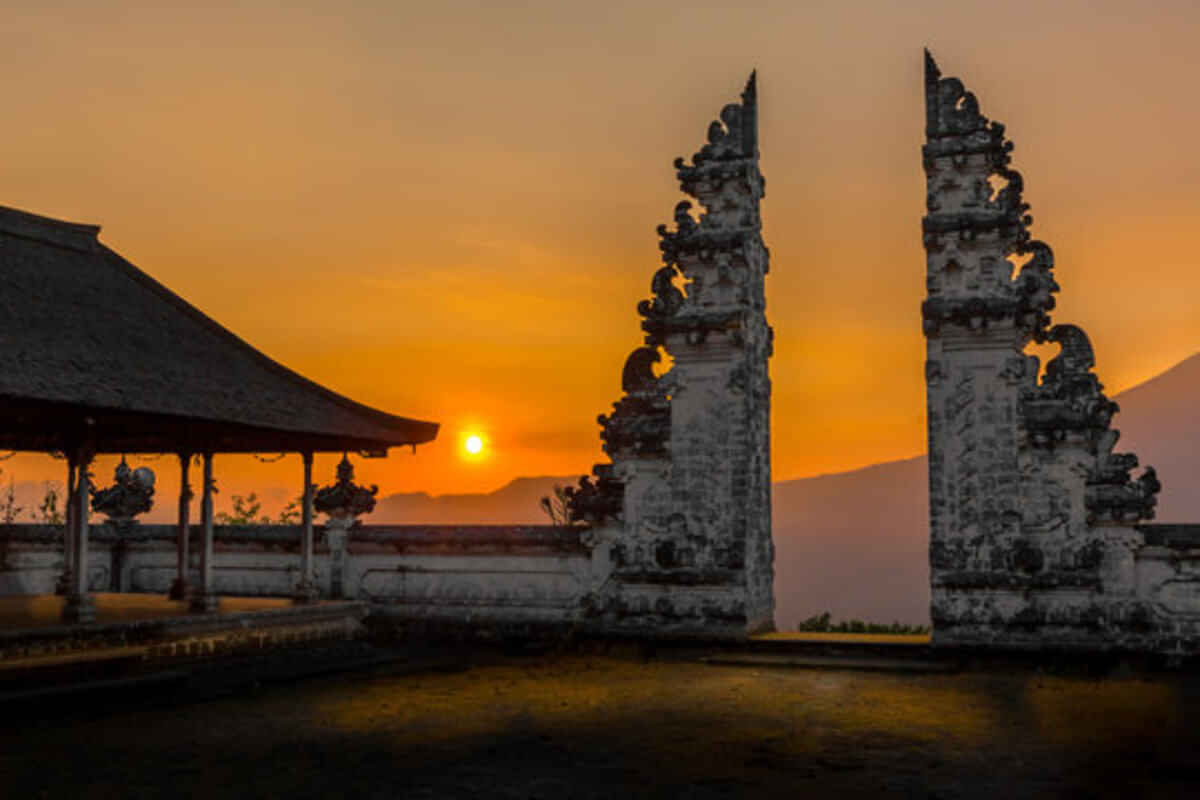 Lempuyang Gate Heaven : Lempuyang Temple, Lahangan Sweet and Tirtha Gangga
