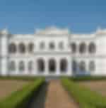 Colombo city tour - Galle Face Green, Viharamahadevi Park, National Museum,Panchamuga Anjaneyar Temple , Jami Ul alfah mosque, Old Parliament Building, Fort District, Independence Hall at Independence Square