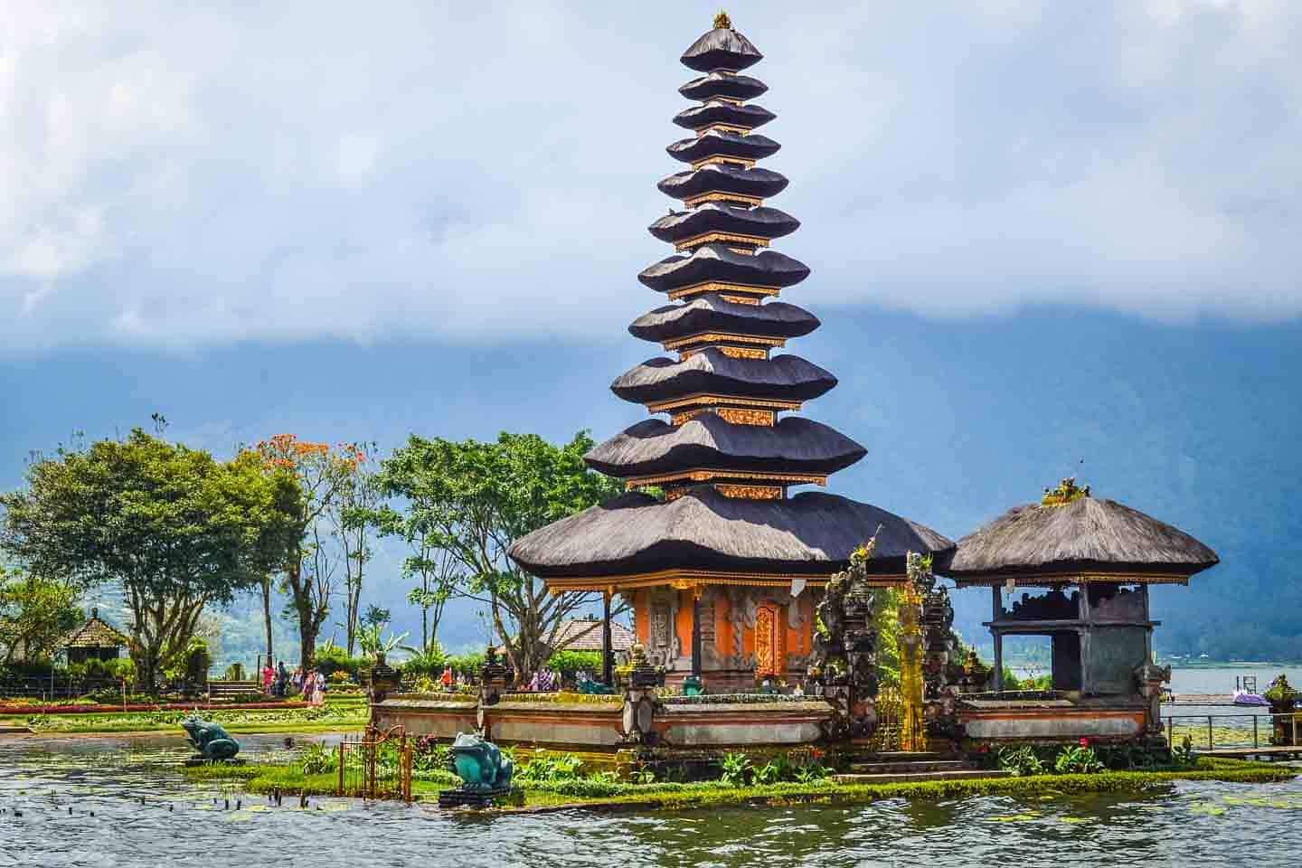 Taman Ayun Temple, Tanah Lot Temple & Ulun danu Temple 