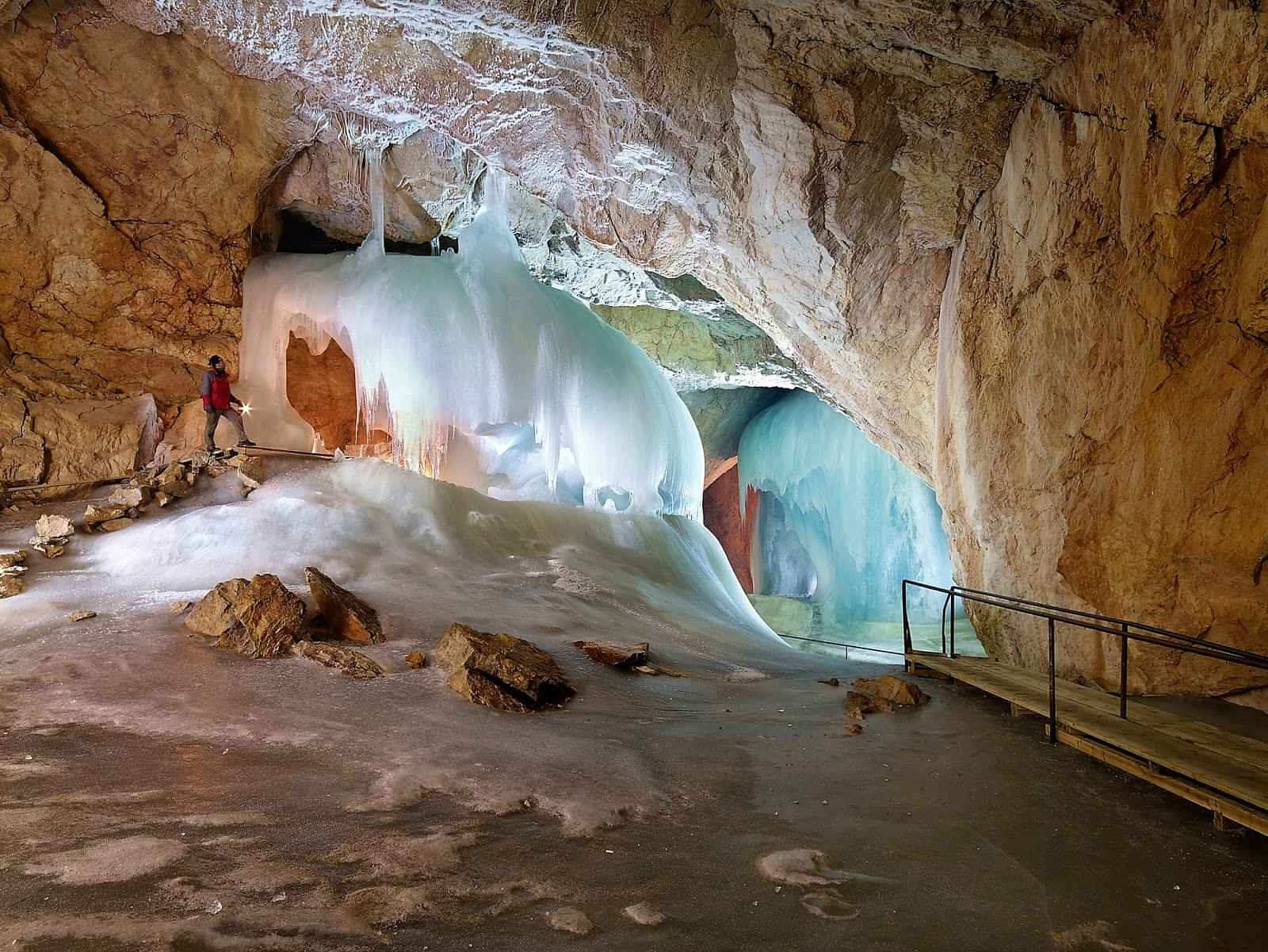 Werfen Ice Caves Tour from Salzburg