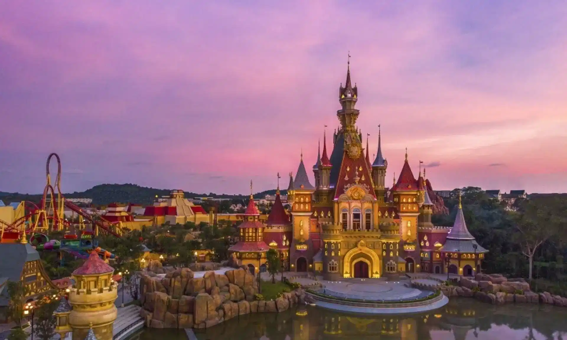 VinWonders Ticket only - Ultimate Theme Park Adventure ( Open time - 9:00 & Closing time - 19:05 )