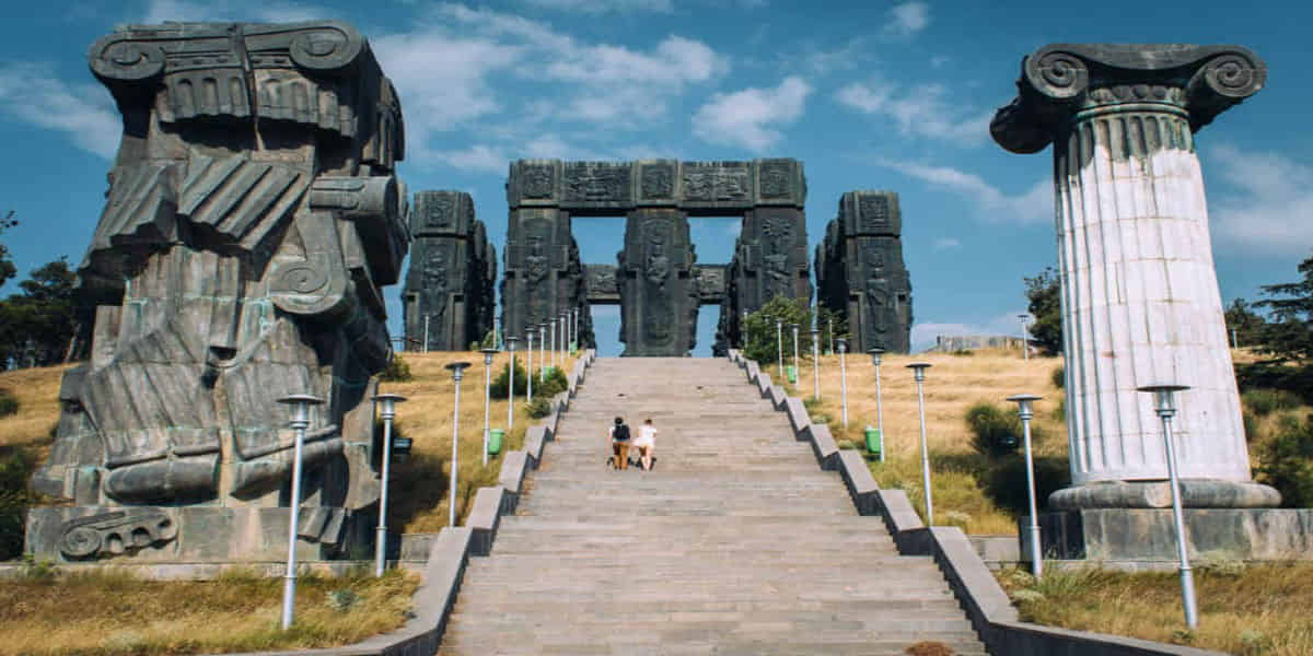 Half day tour to Chronicles of Georgia including private transfers