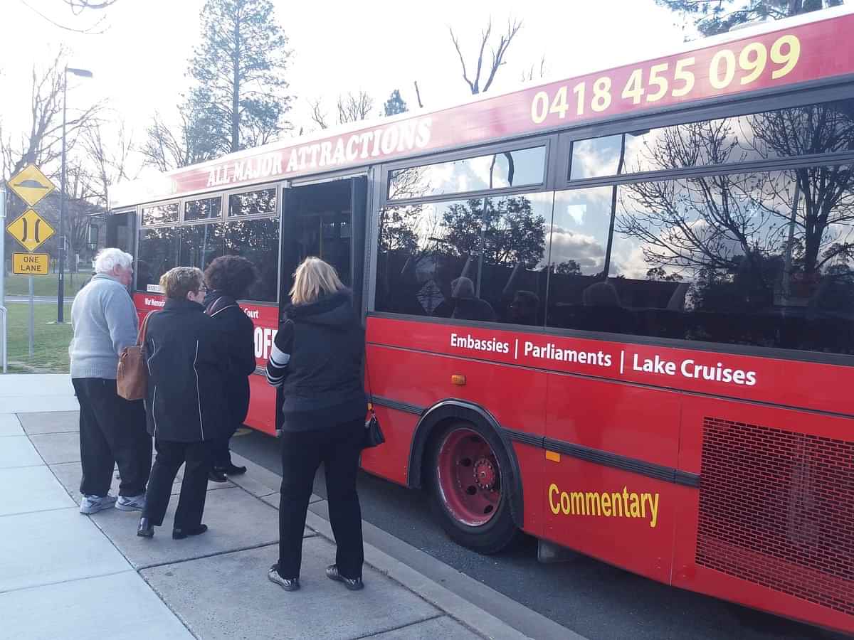 Hop-on Hop-off Sightseeing in Canberra