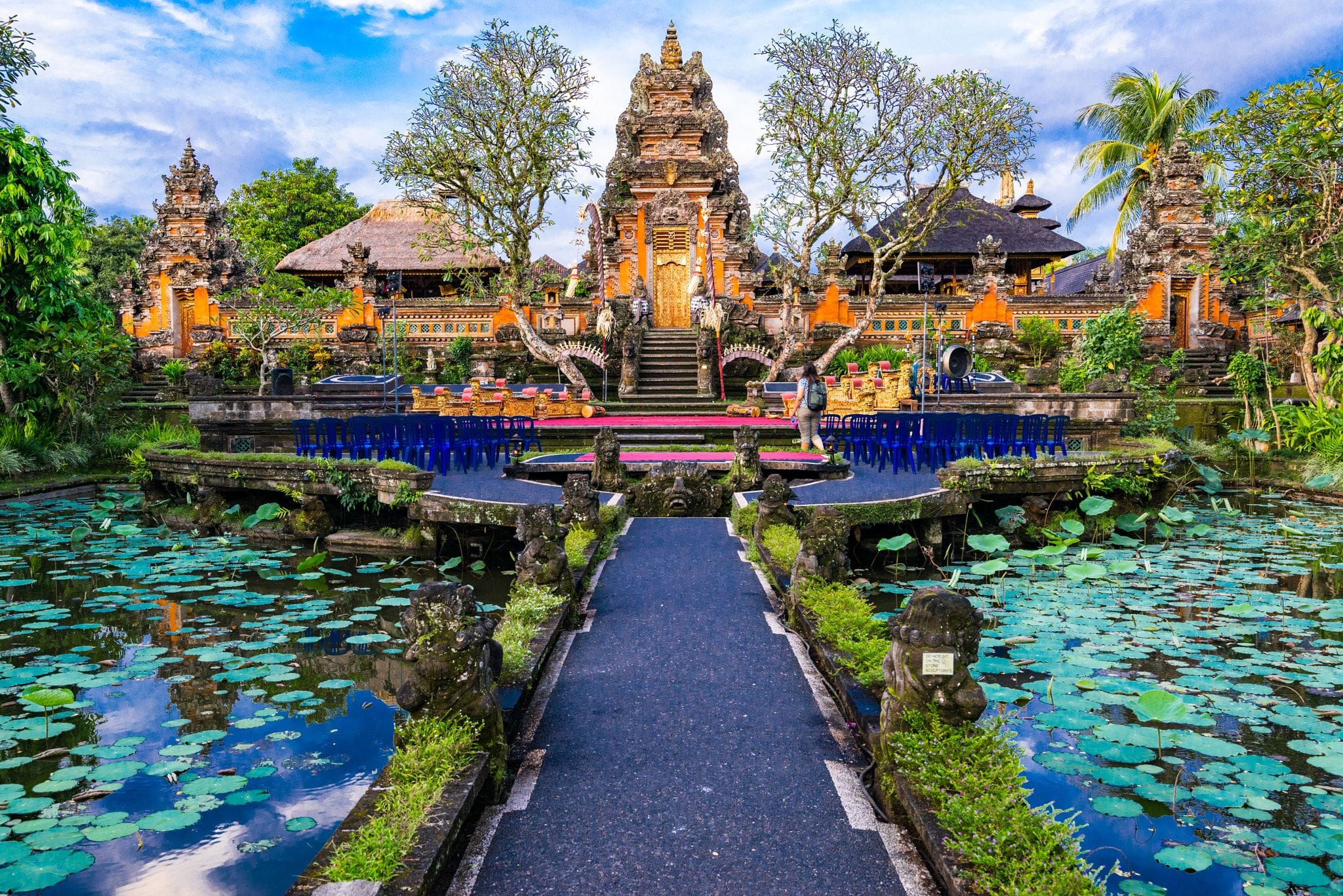 Swing (Bali Swing), Ubud Palace and Tegenungan Waterfall With Private Transfers