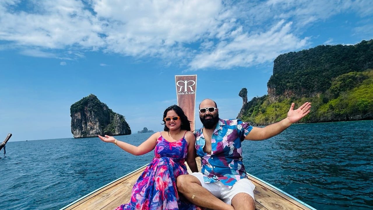 7 Island Sunset tour with Longtail Boat in Krabi on shared transfers by Song Taew / Tuk Tuk