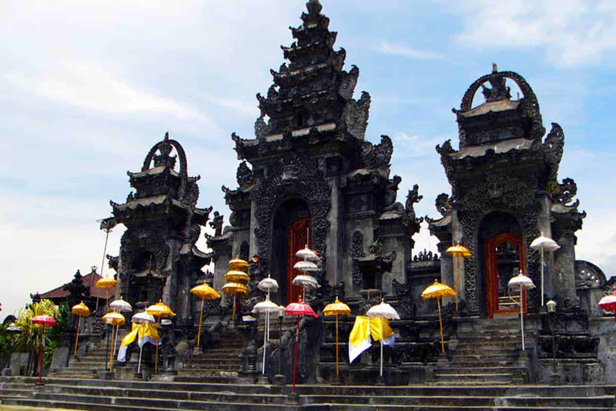 Denpasar City Trail - Bali's Museum, Jagat Natha Temple, Monument Bajra Sandhi, Sanur Beach, Kris and Barong Dance at Batubulan Village With Private Transfers