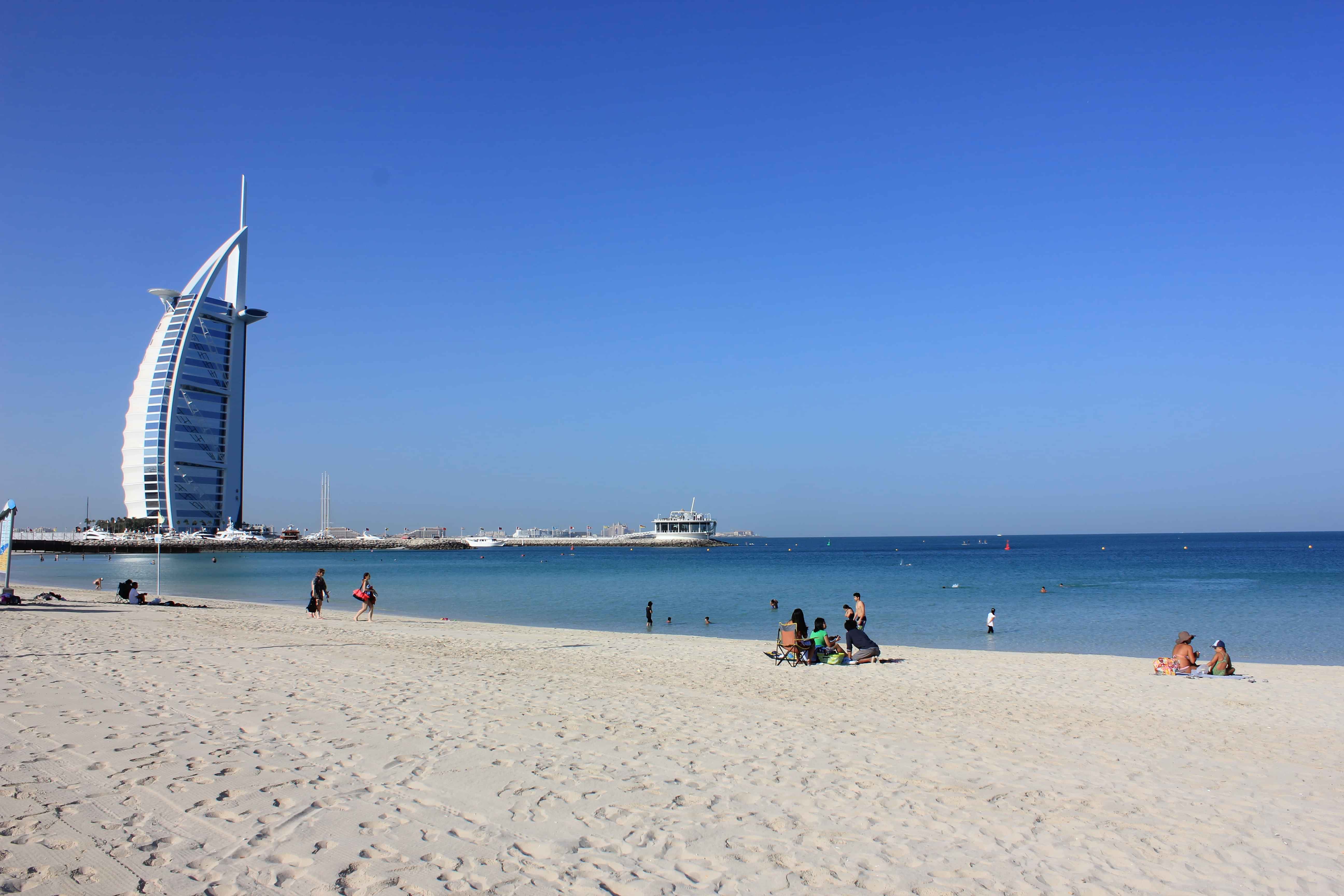  Visit the Jumeriah Beach