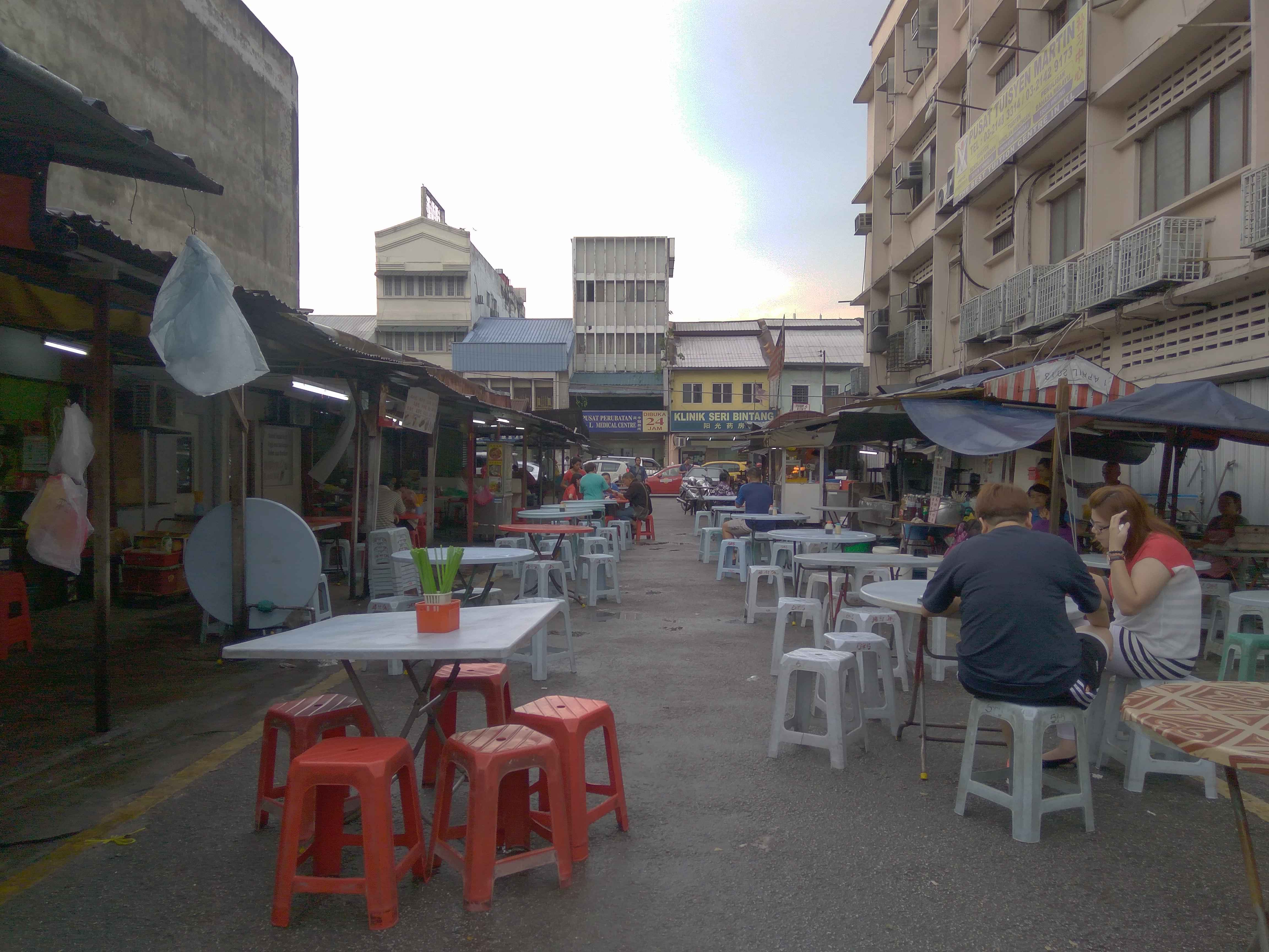 Kuala Lumpur: Evening Food Tour by Bike