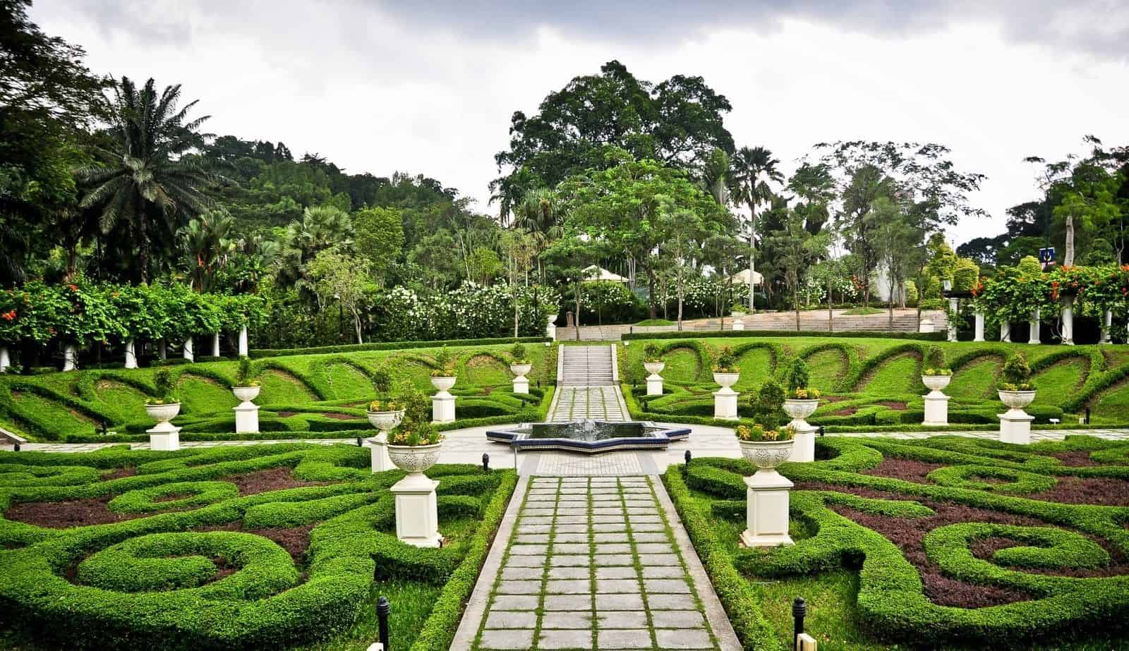 Half day Garden and Park - KL Bird Park and Butterfly Park on Private Basis