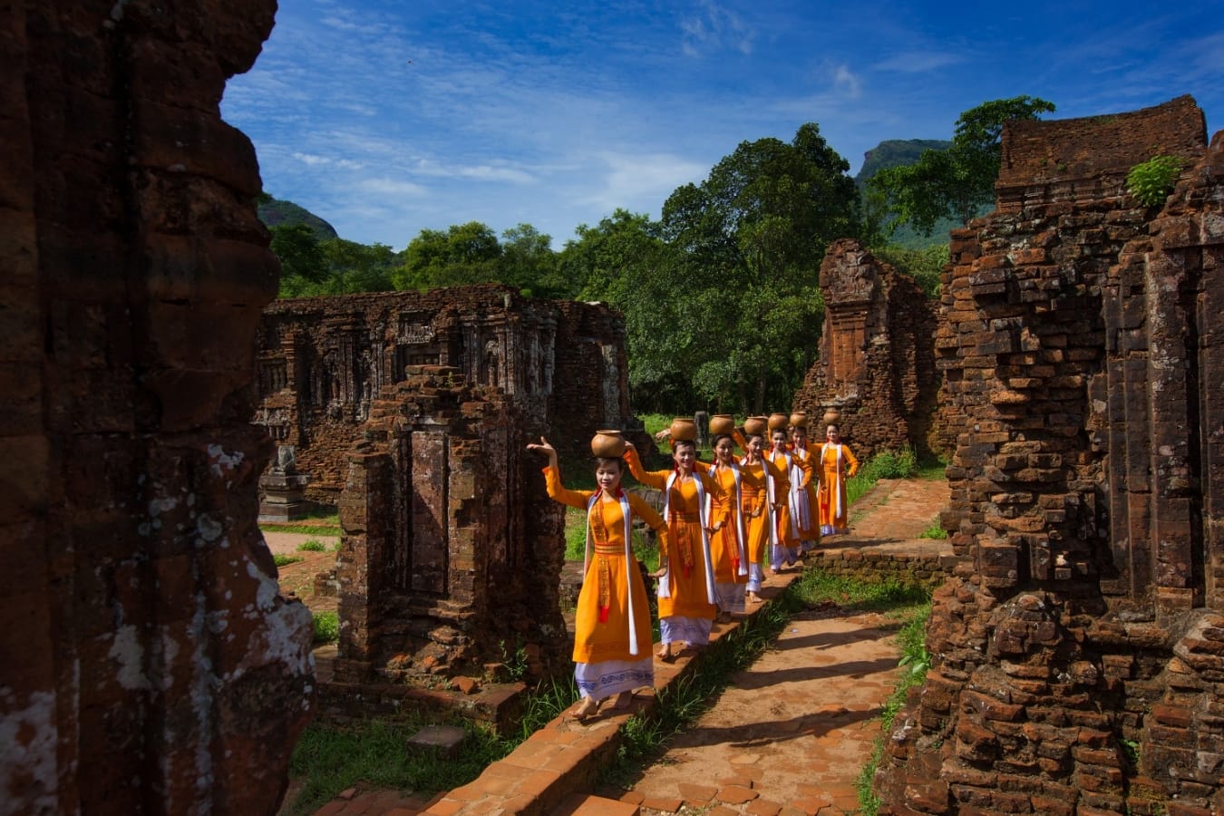 Hoi An – Amazing My Son Holyland Sunset Tour