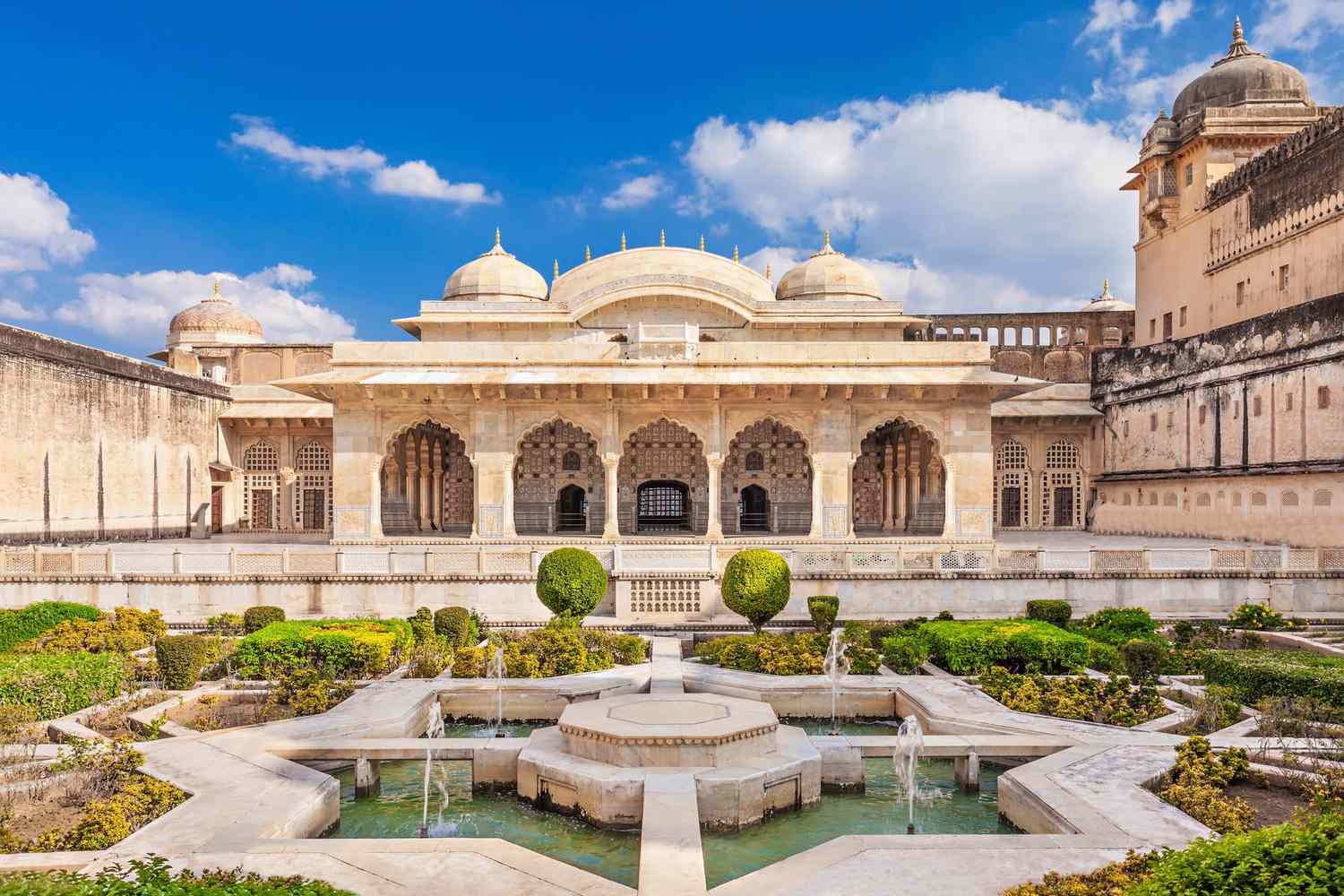 Full Day - Royal Amber - Amber Fort, Jal Mahal and Jaipur Museums