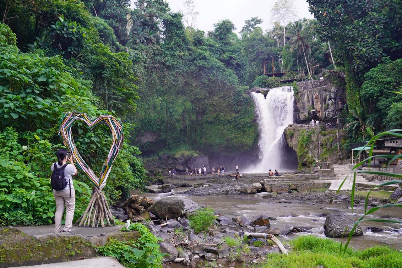 Ubud Art Market, Coffee Plantation and Tegenungan Waterfall With Private Transfers