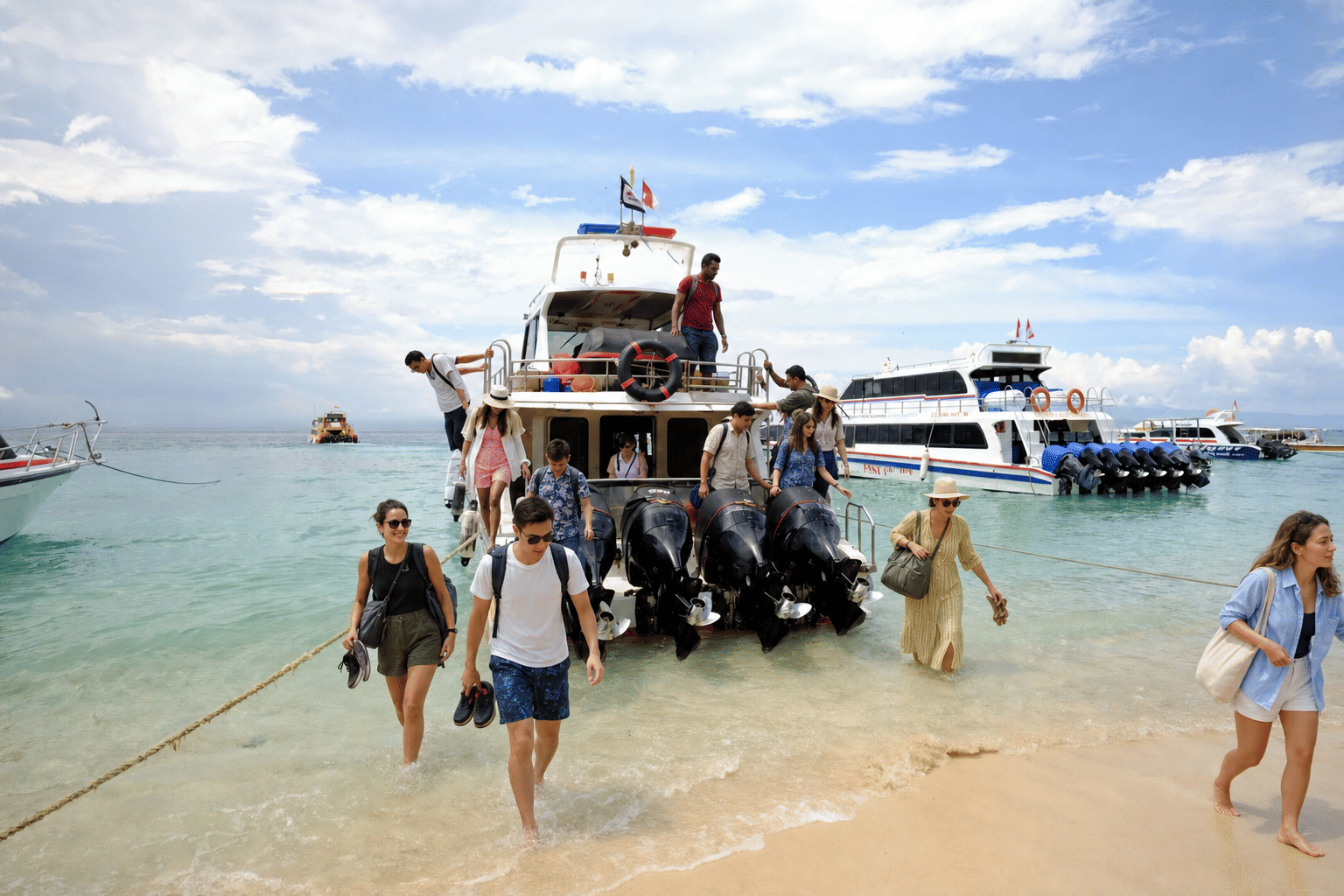 Phuket-Phi Phi Island by ferry boat with Lunch and Including Island Fee with shared Transfer