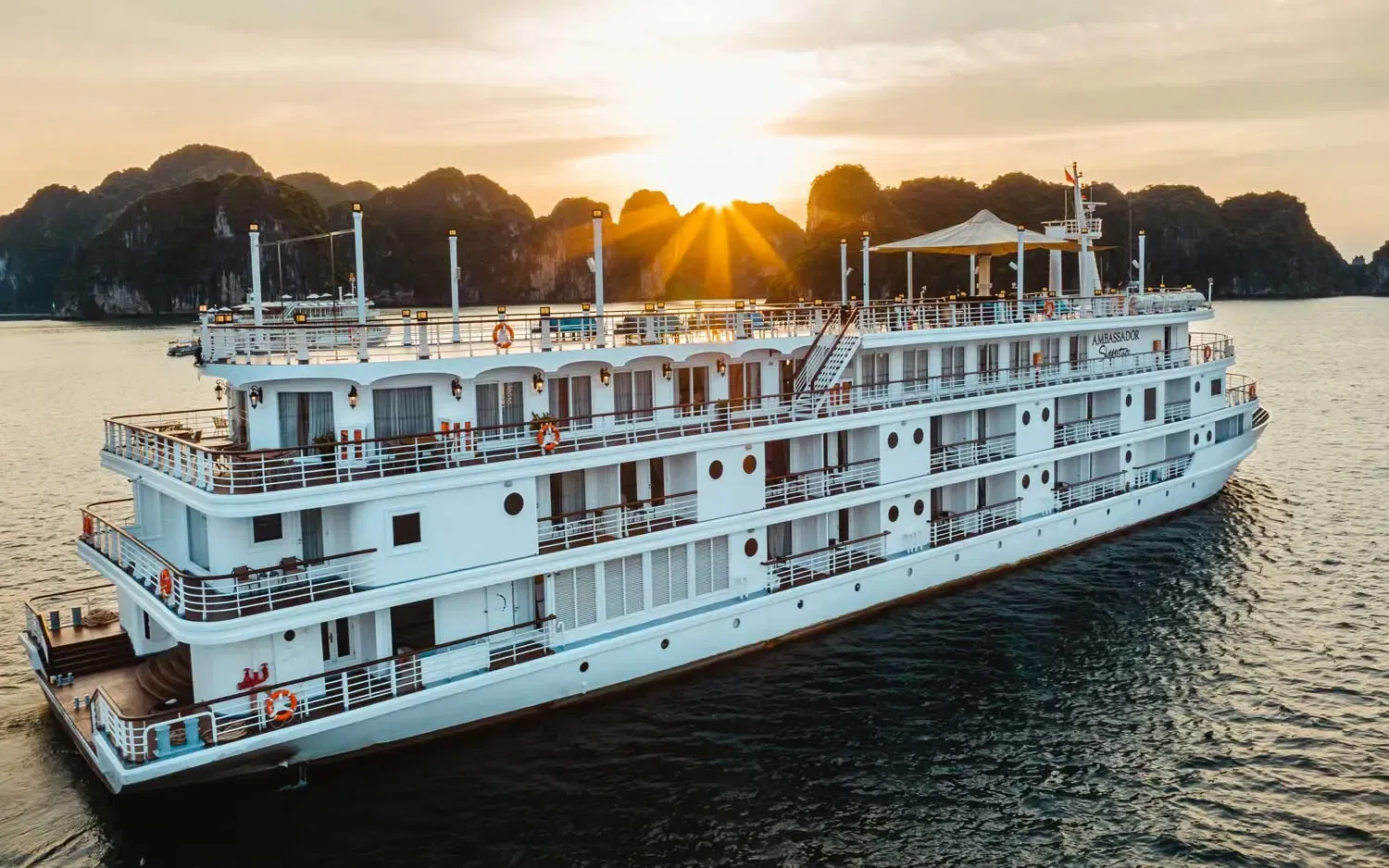 Hanoi-Halong-Full Day 5 Star Ambassador Cruise with Kayaking (Shared VIP Dcar/Limousine + Shared Cruise)