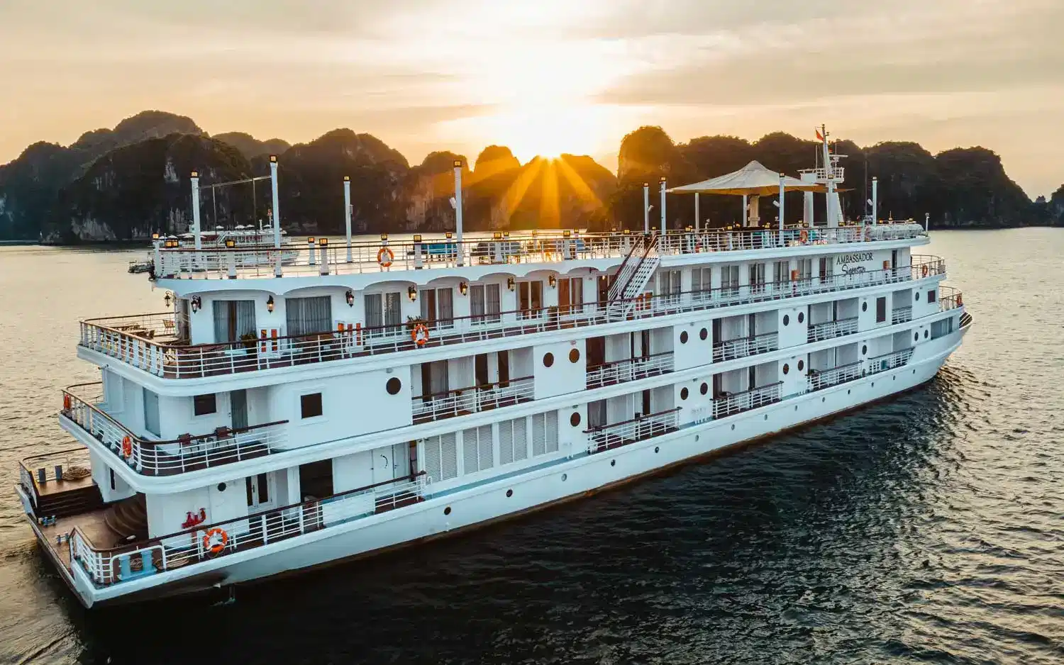 Hanoi-Halong-Full Day 5 Star Ambassador Cruise with Kayaking (Shared VIP Dcar/Limousine + Shared Cruise)