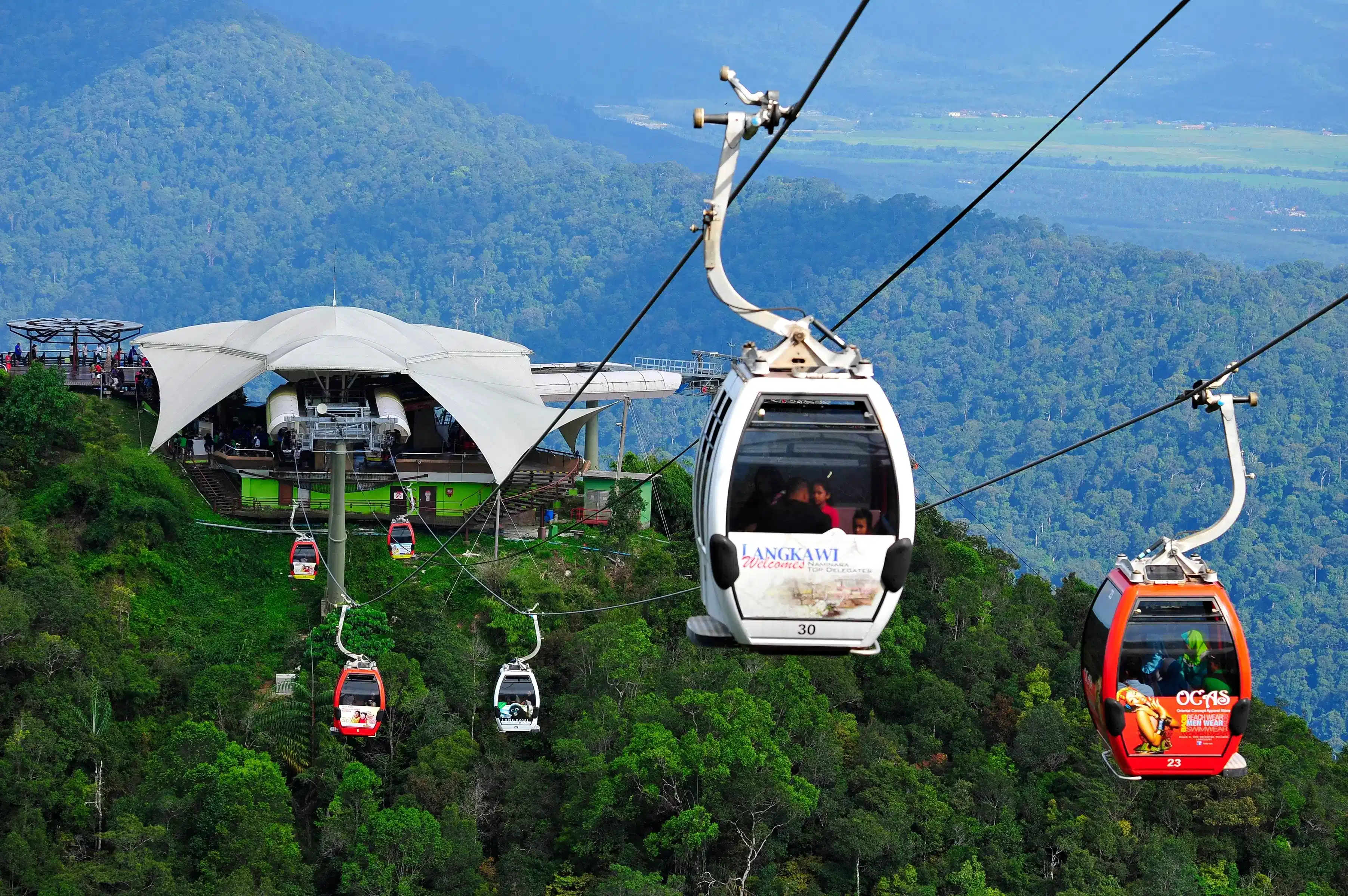 Full day Grand Langkawi Tour with Cable Car, Oriental Village, 3D Art and Crocodile Adventureland with Private Transfers