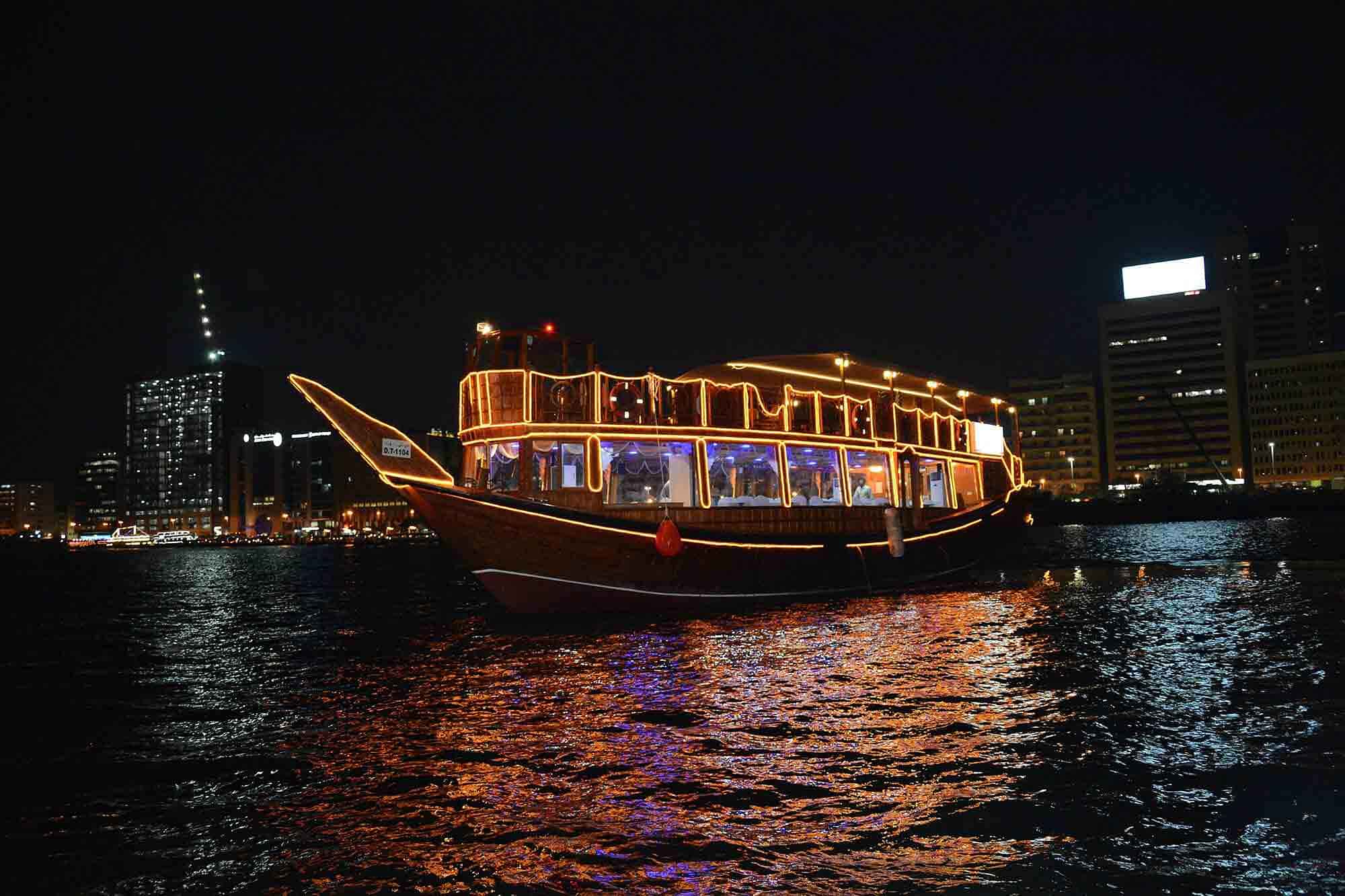 Dhow Dinner Cruise Dubai Marina