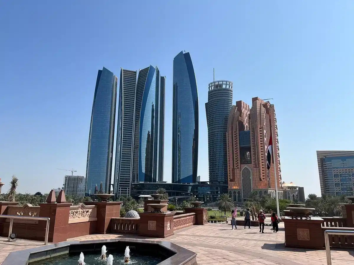 Full Day Abu Dhabi City Tour with Private Transfers