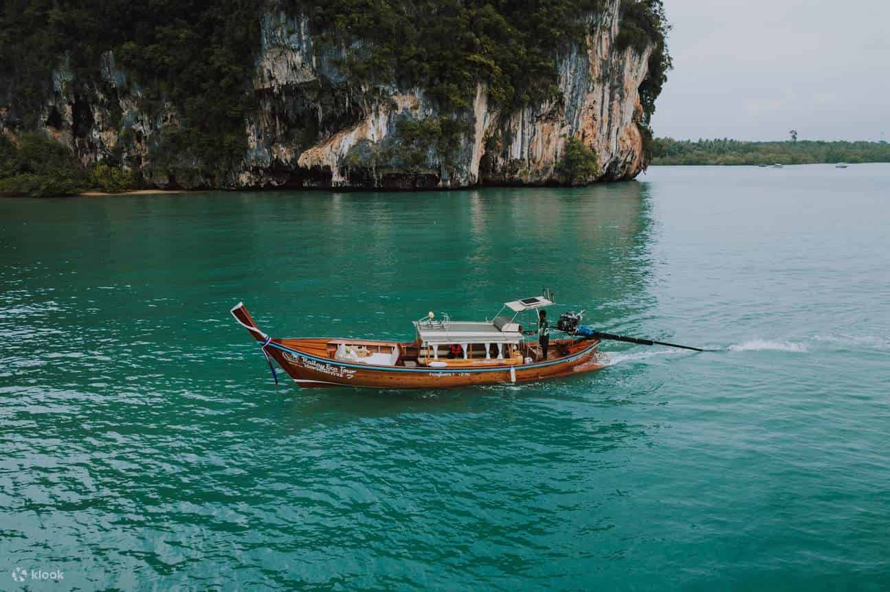 Krabi-Hong Island tour by Speed boat with Lunch (Including Island Fee) (Boat SIC+PVT Land Transfer)