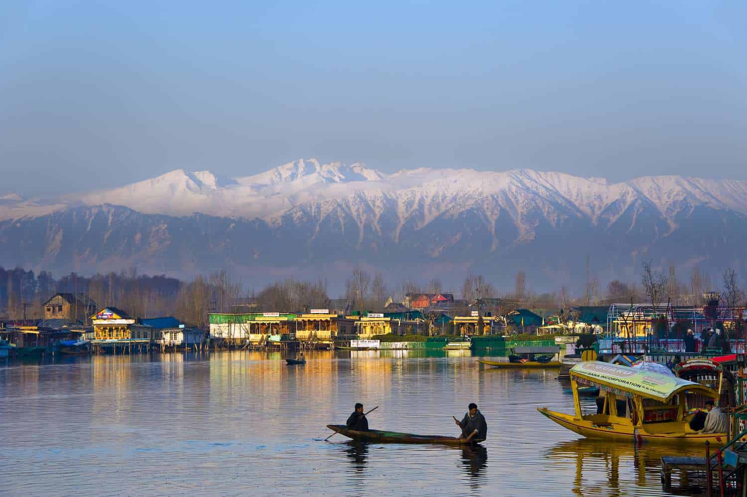 Srinagar Arrival Evening - Dal Lake, Markets & Zero Bridge Stroll