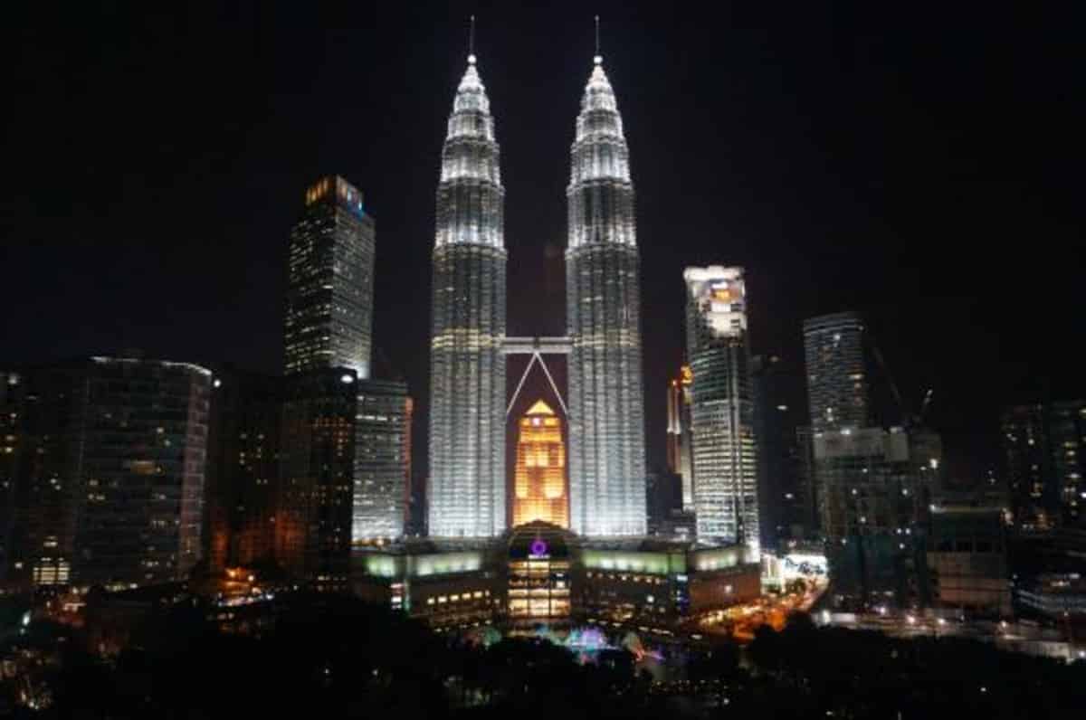 PVT Kuala Lumpur Night Tour with Petronas Twin Towers (No Dinner) 