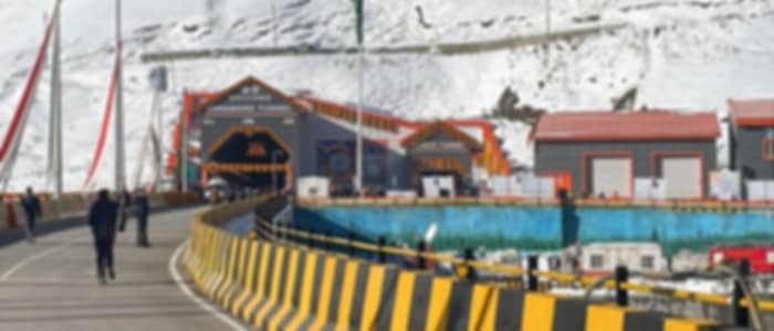 Srinagar to Sonmarg via Z Morh Tunnel