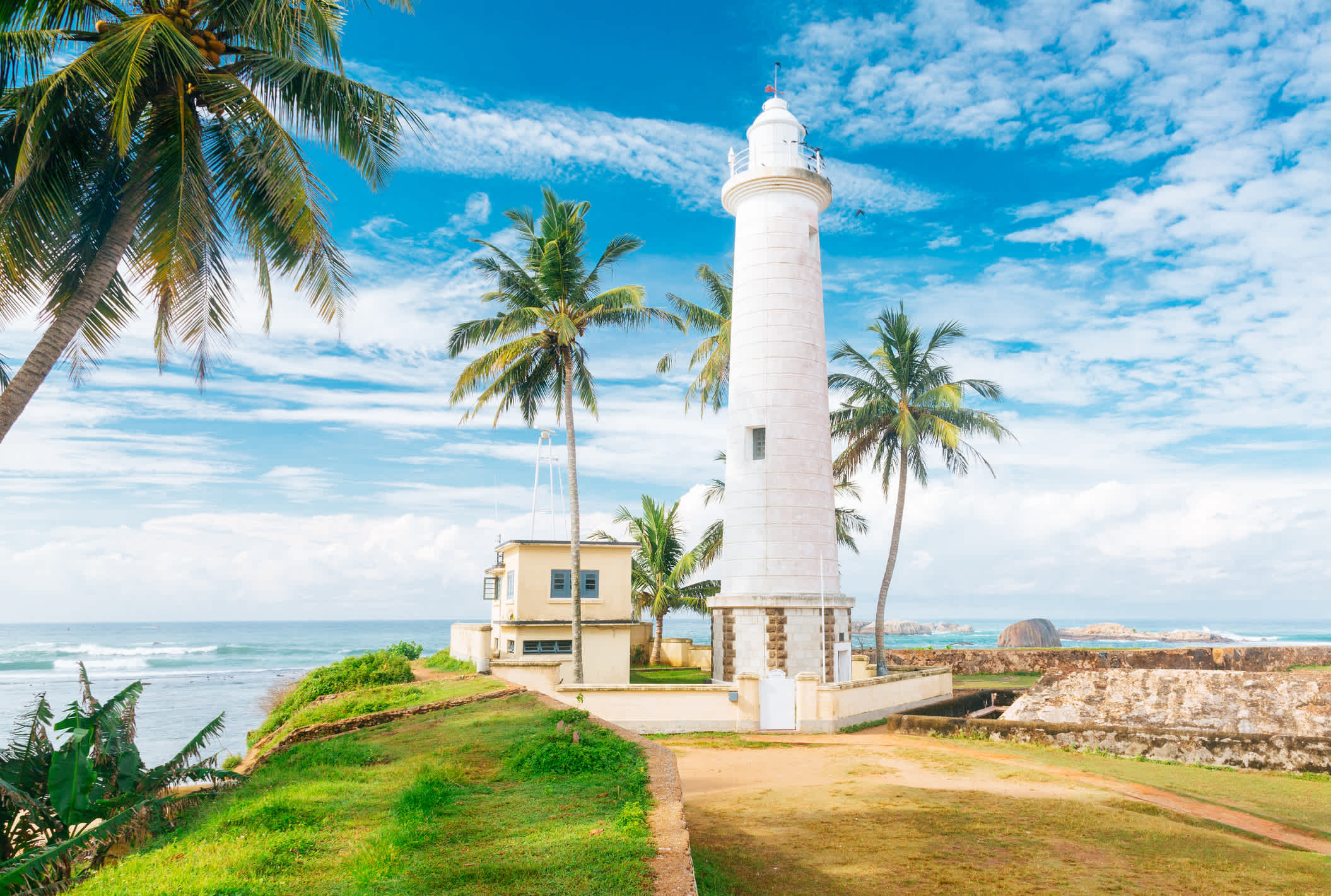 Transfer with Galle Fort, Dutch Museum, Unawatuna Beach and Galle City Tour