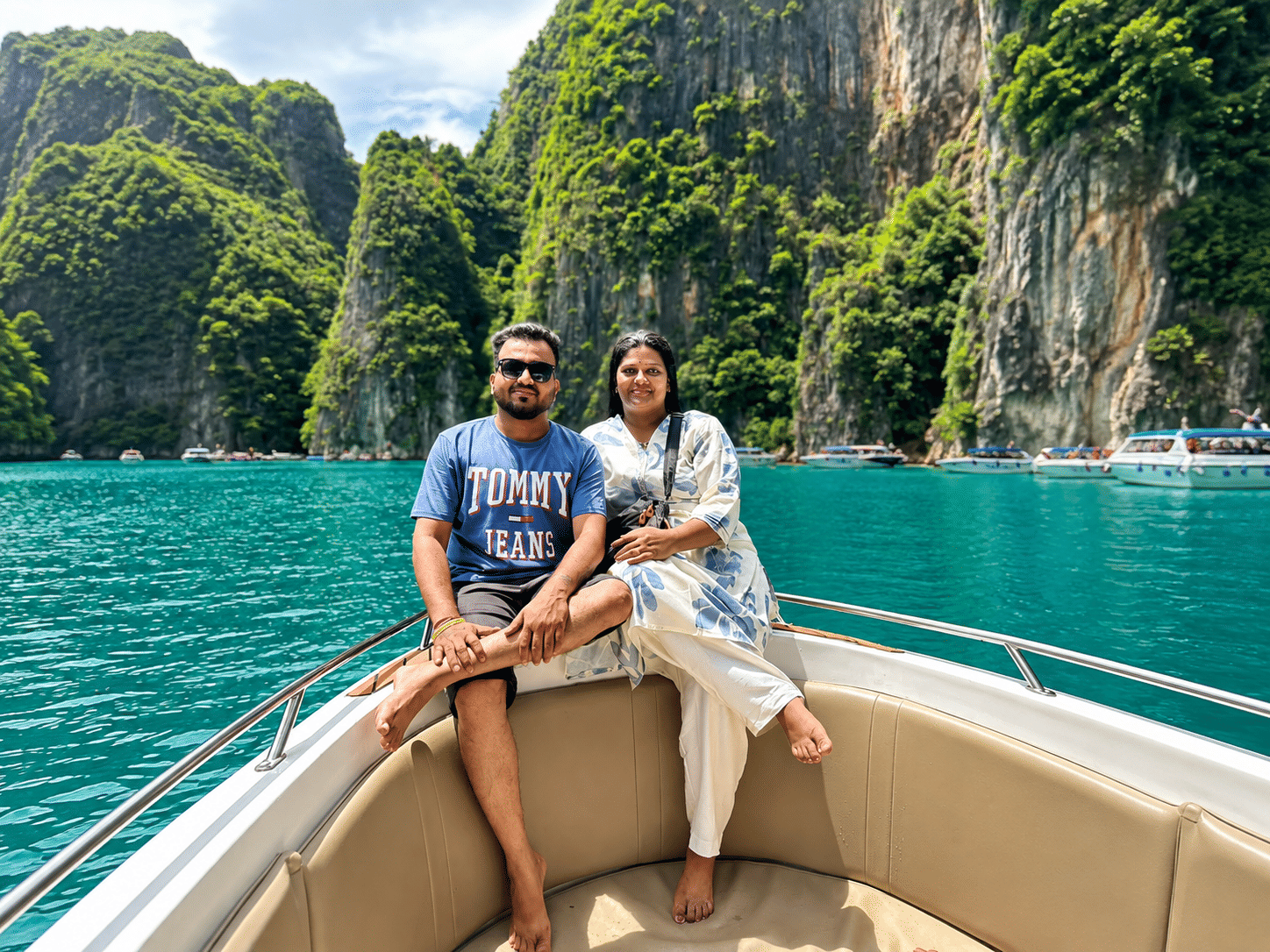 Krabi-4 Island tour by speed boat with Lunch (Excluding Island Fee - 200 THB) by Song Taew (Shared Transfer by Song Taew / Tuk Tuk)