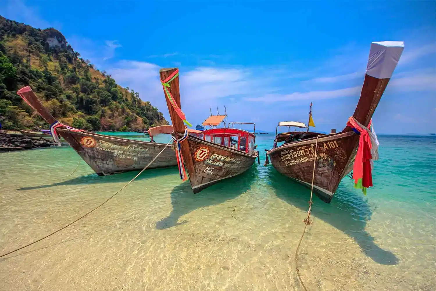 Krabi-4 Island tour by long tail boat with Lunch (Excluding Island Fee - 200 THB) by Song Taew (Shared Transfer)