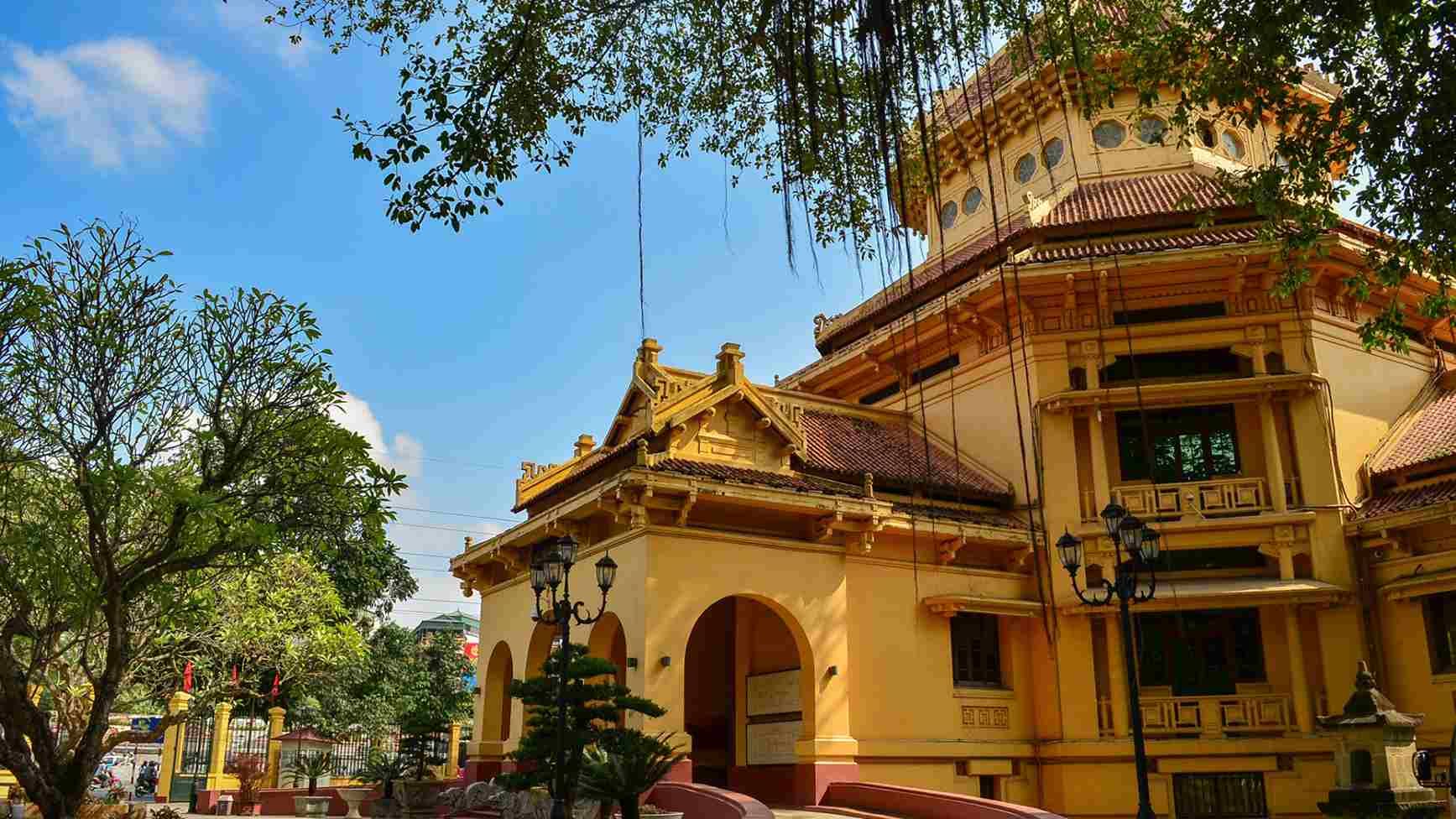 Hanoi - Full Day City Tour SIC, Cyclo and PVT transfer back to hotel