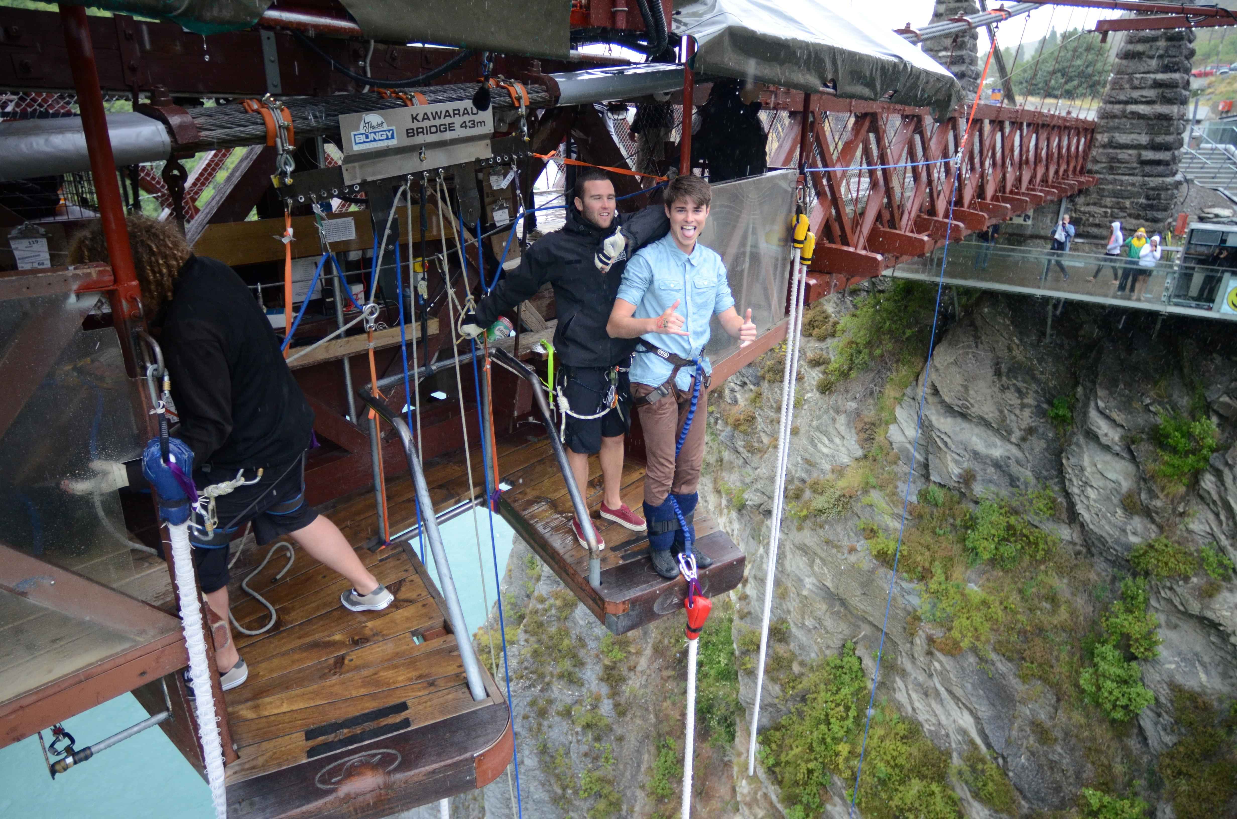 Bungee jumping over Kawarau Bridge