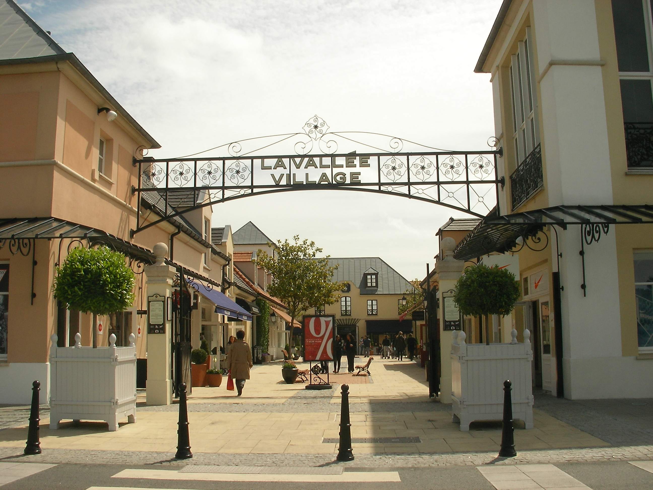 Shopping Day Experience at LA VALLÉE Village