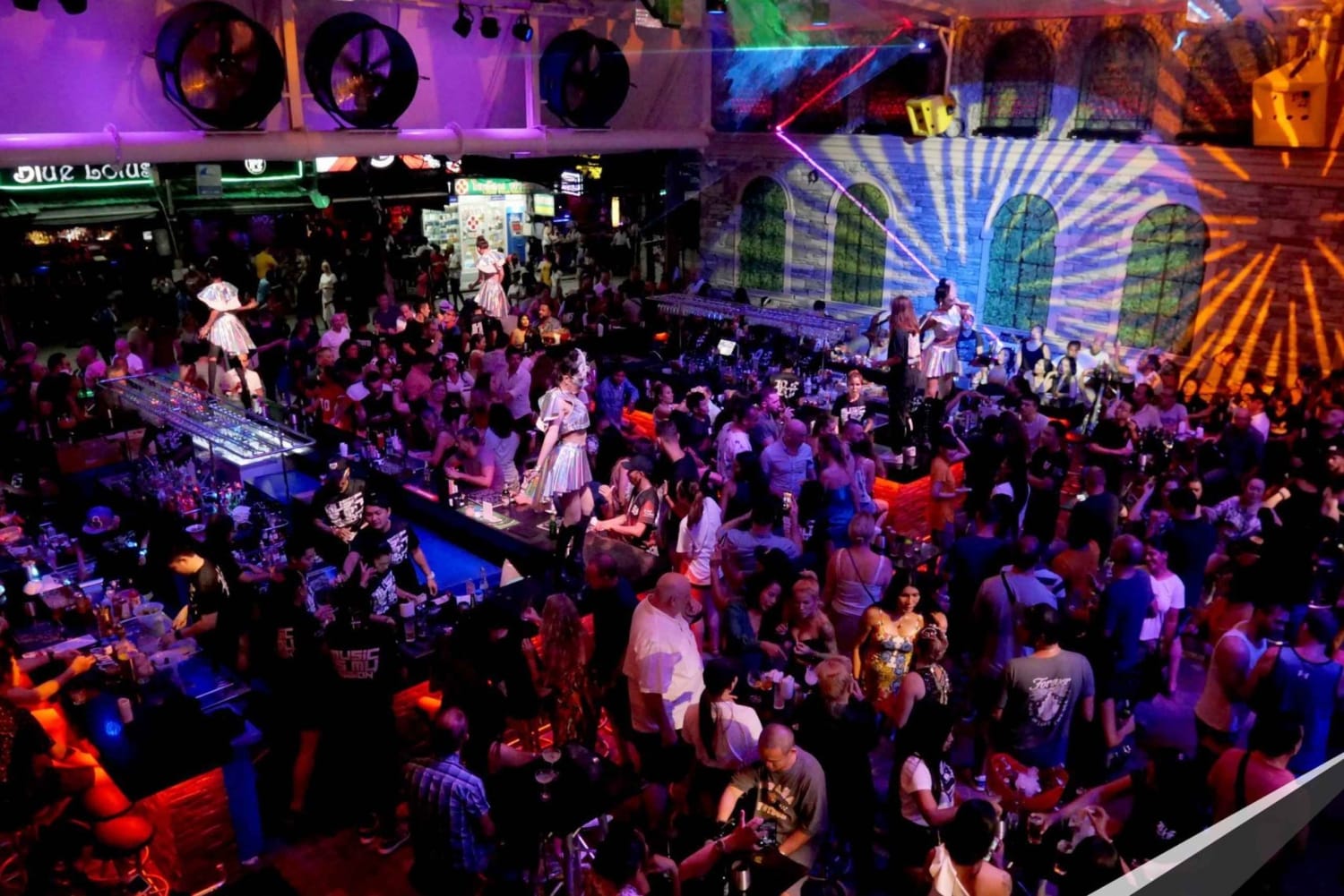 Phuket Pub Crawl - PYT Journeys (Ticket only)