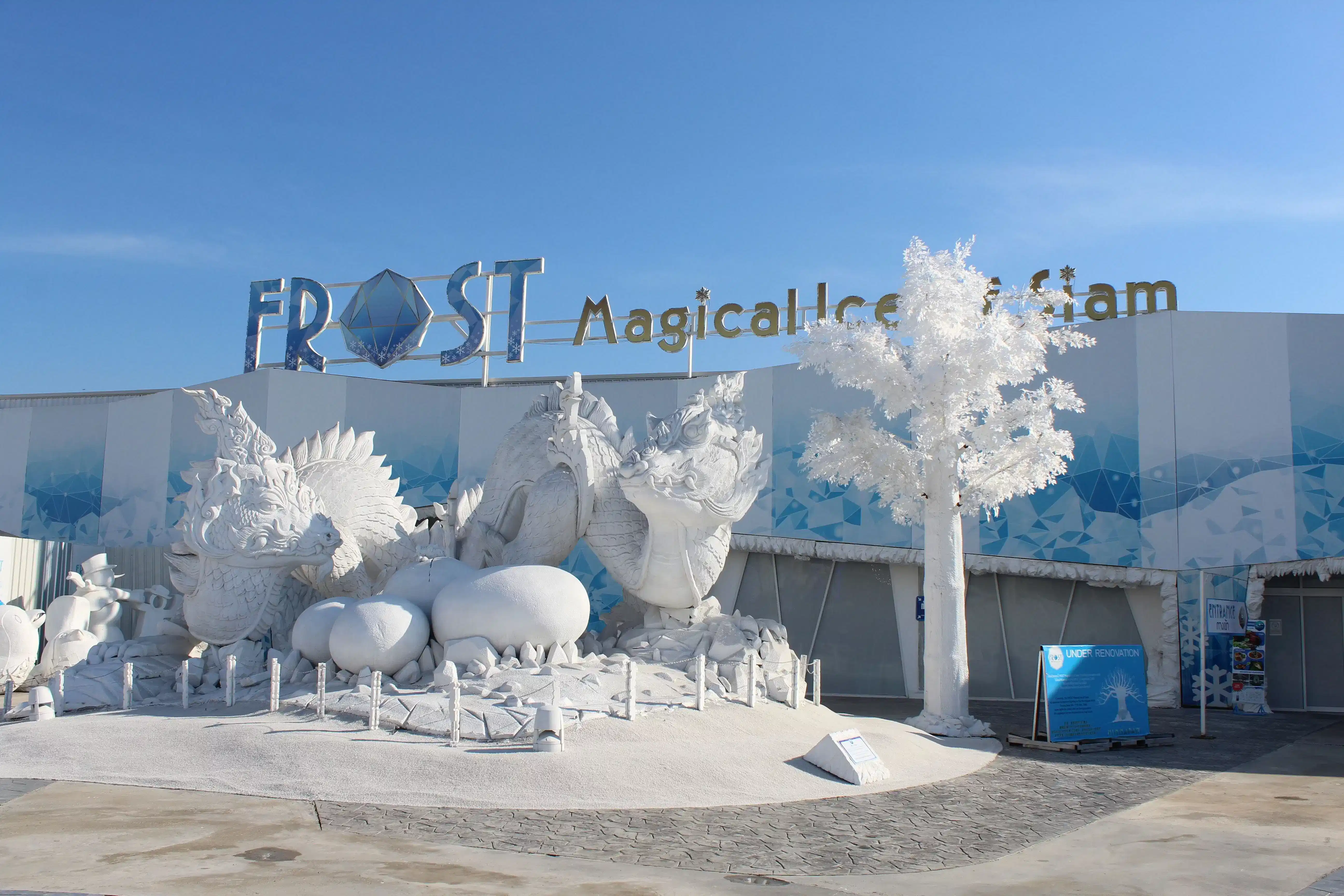 Frost Magical Ice of Siam and Temple of Truth with Private Transfers