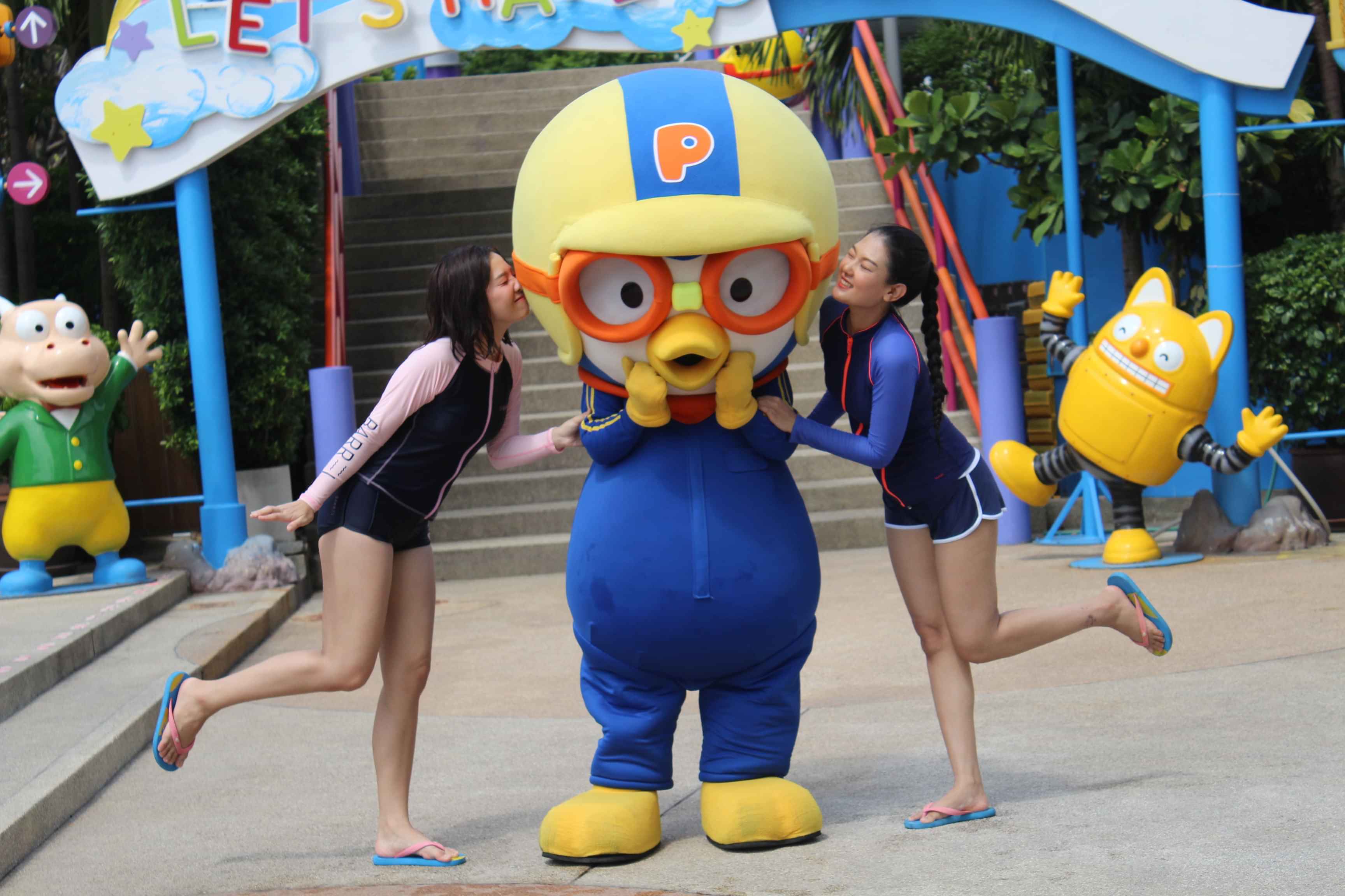 Bangkok Water Park - Pororo Water Park with Private Transfers