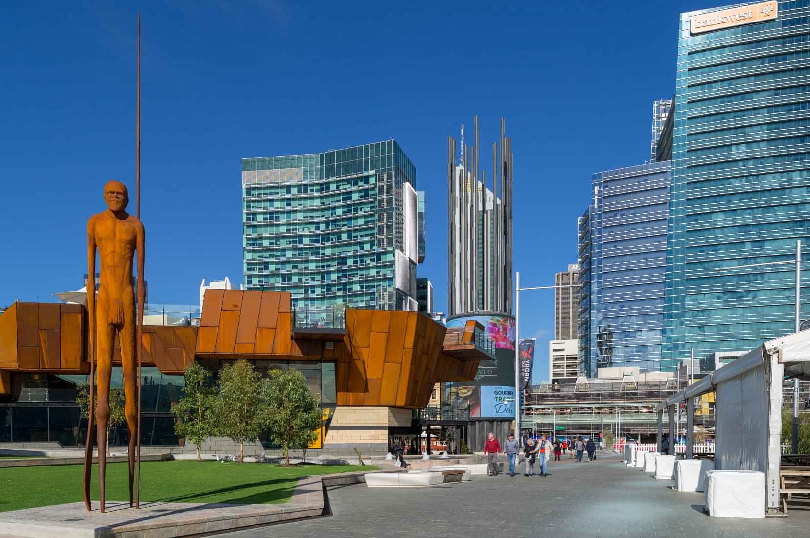 Yagan Square -Self Exploration