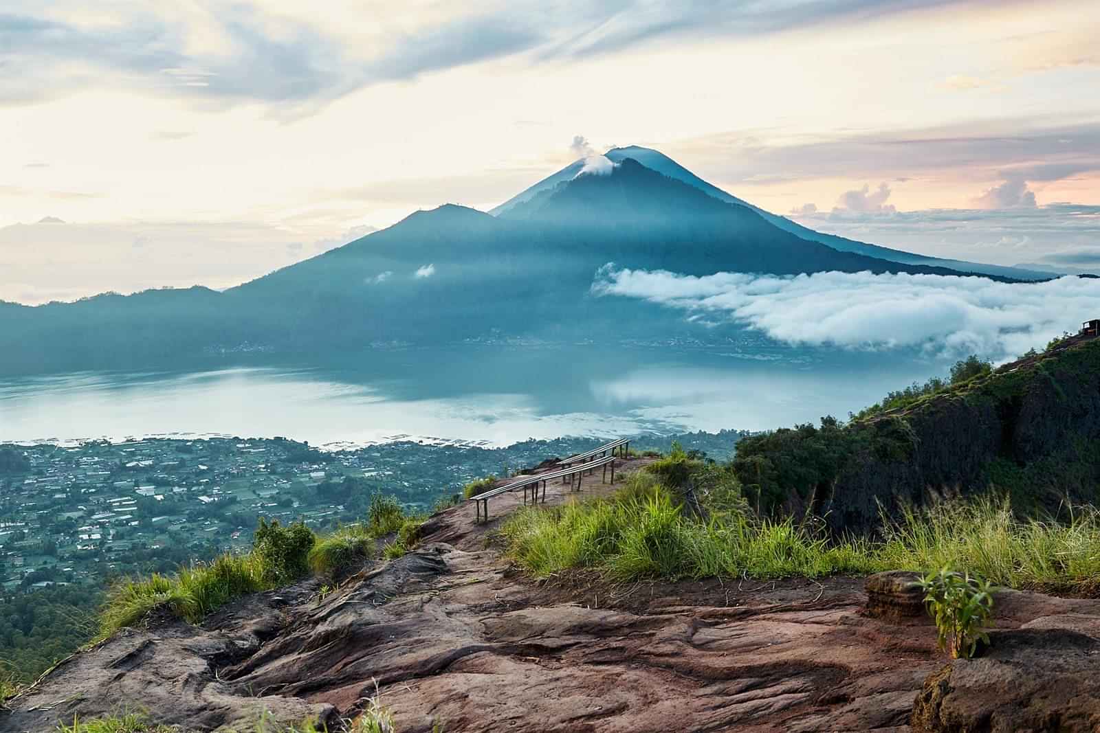 Guided Sunrise Hike to Mount Batur & Kintamani Volcano