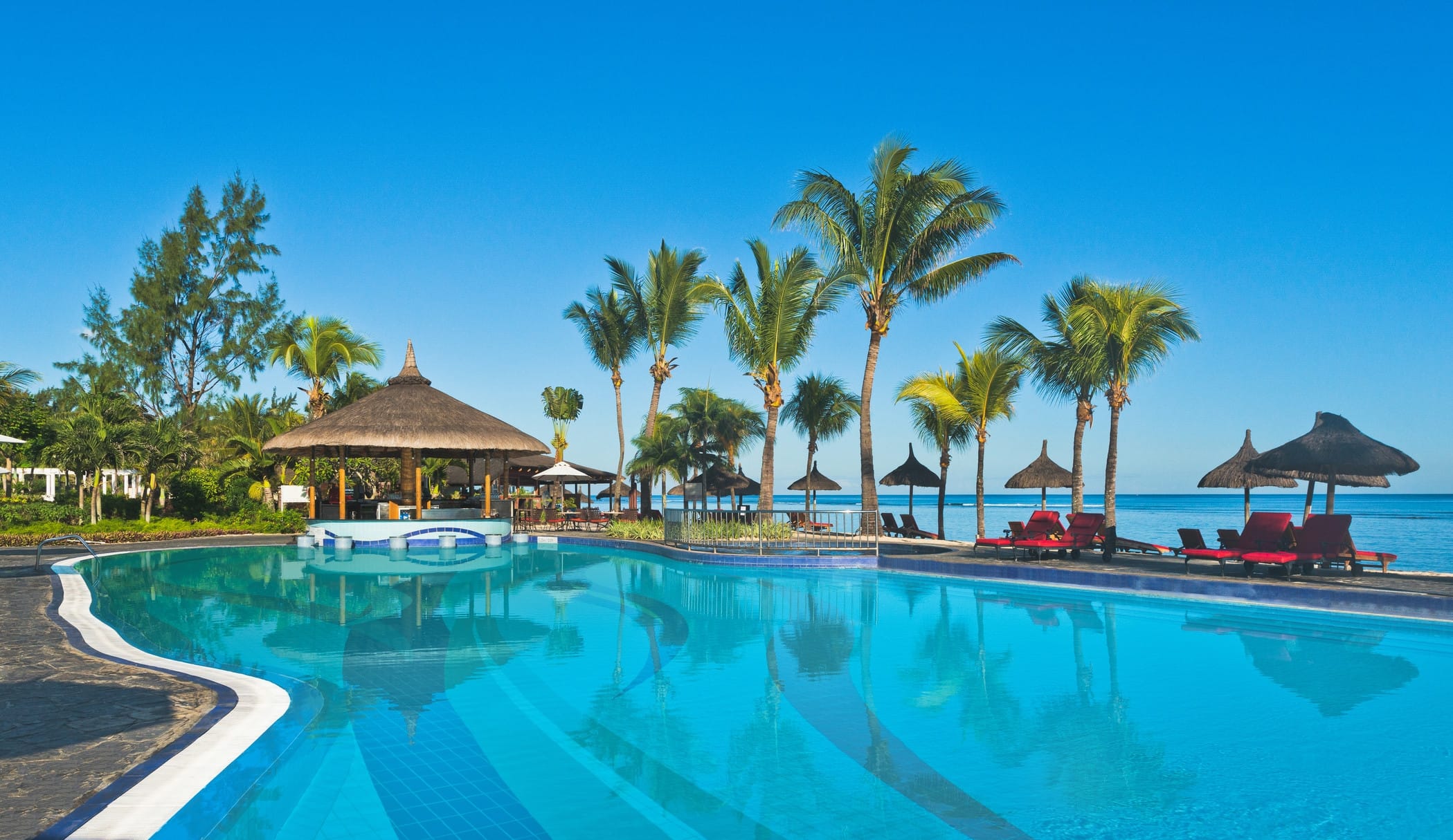Luxury by the Sea: Le Méridien Ile Maurice - 35% Off