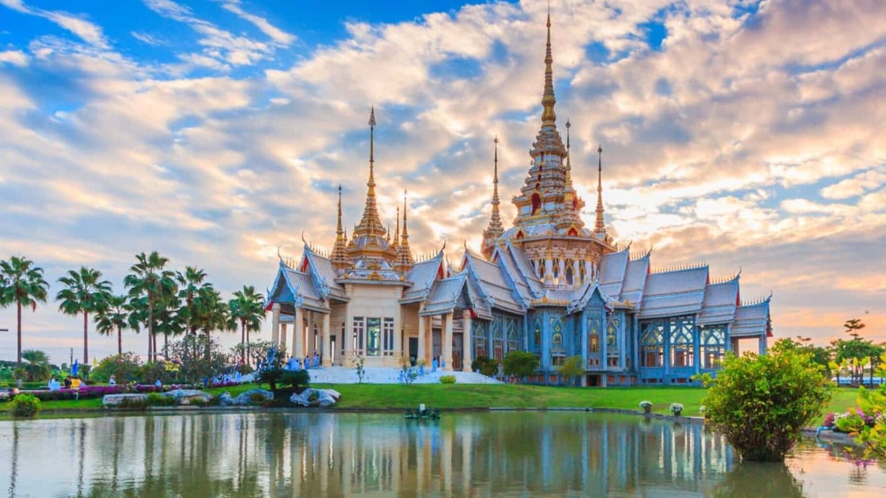 Glimpses of Thailand: 5 Days in Pattaya & Bangkok – Beaches, Shows and City Thrills
