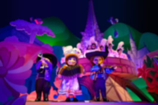 5 Nights Paris and Amsterdam Tour Package with Disneyland